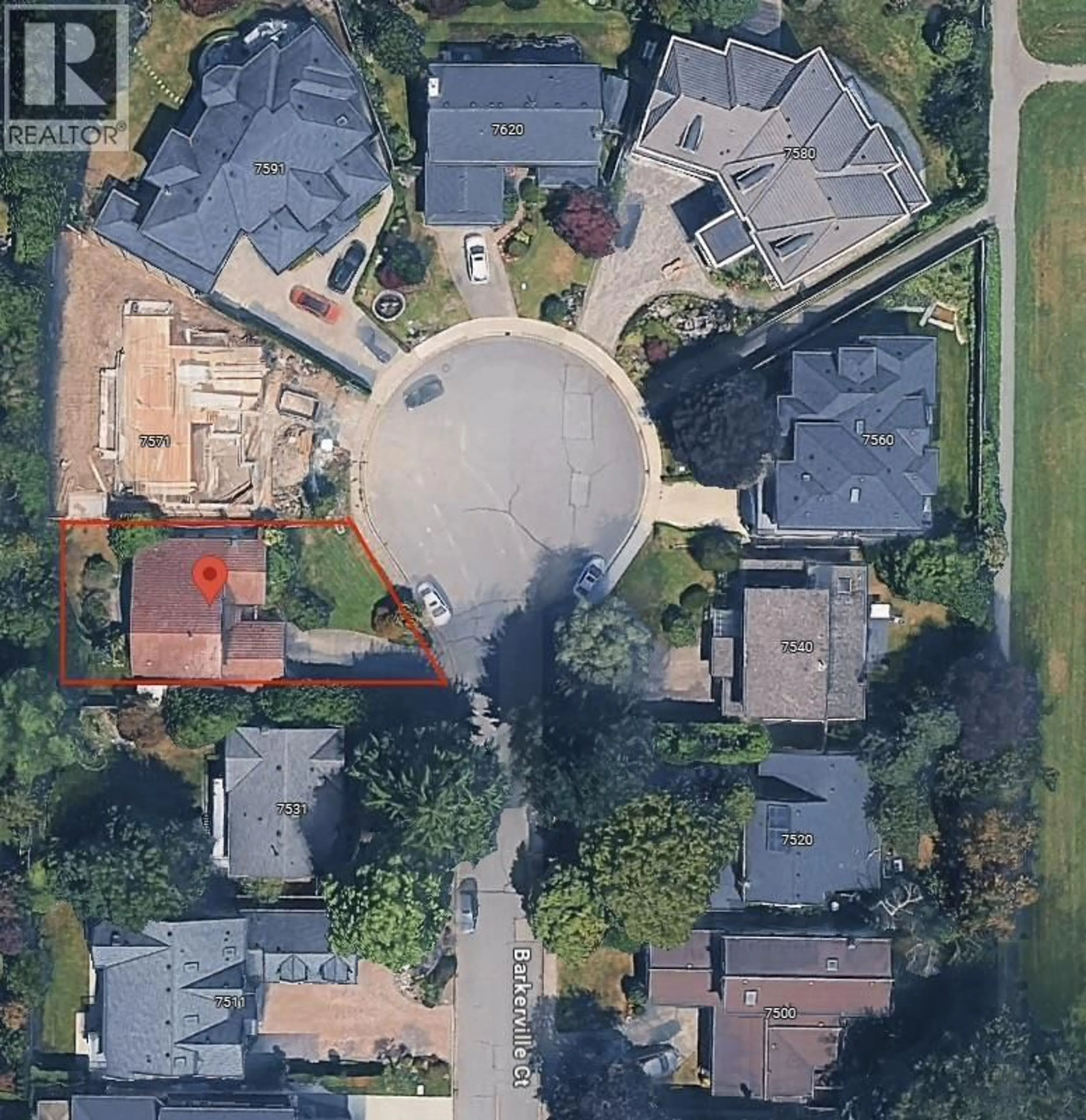 A pic from outside/outdoor area/front of a property/back of a property/a pic from drone, street for 7551 BARKERVILLE COURT, Richmond British Columbia V7A1K8
