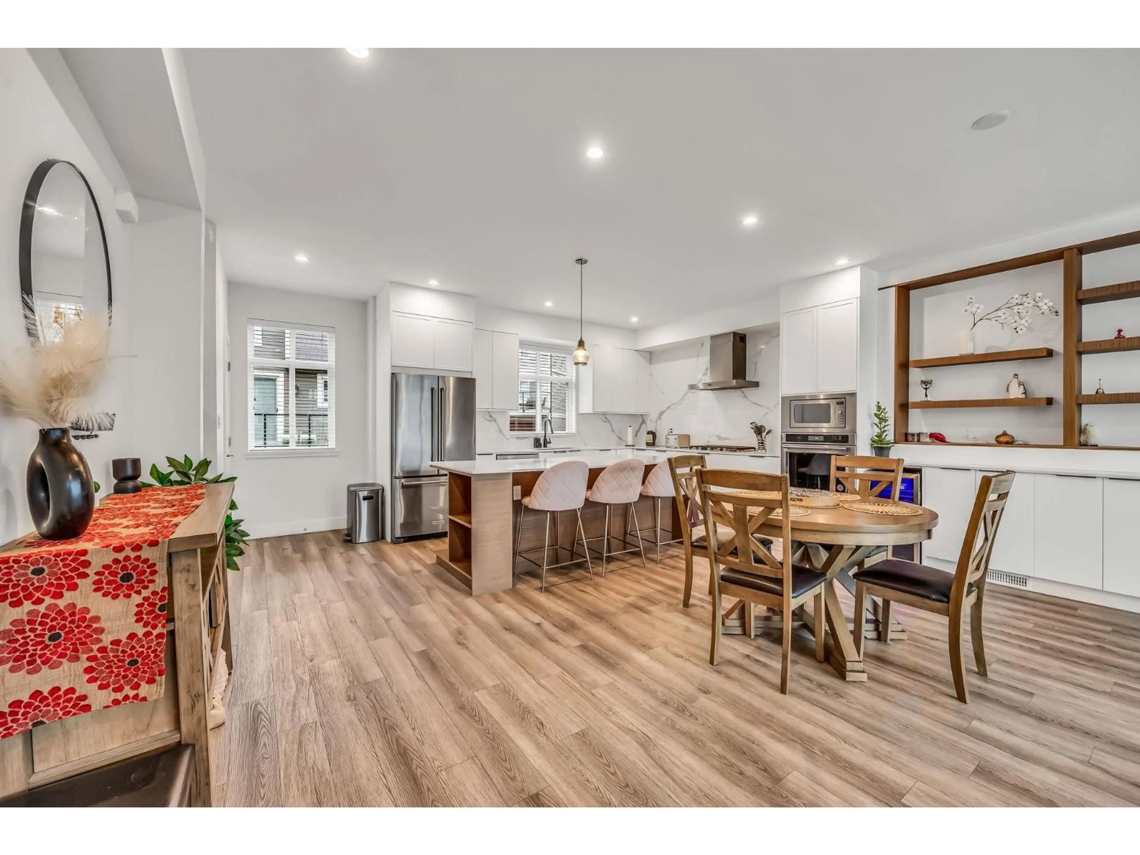 Open concept kitchen, wood/laminate floor for 34 - 10488 124 STREET, Surrey British Columbia V3V0E9