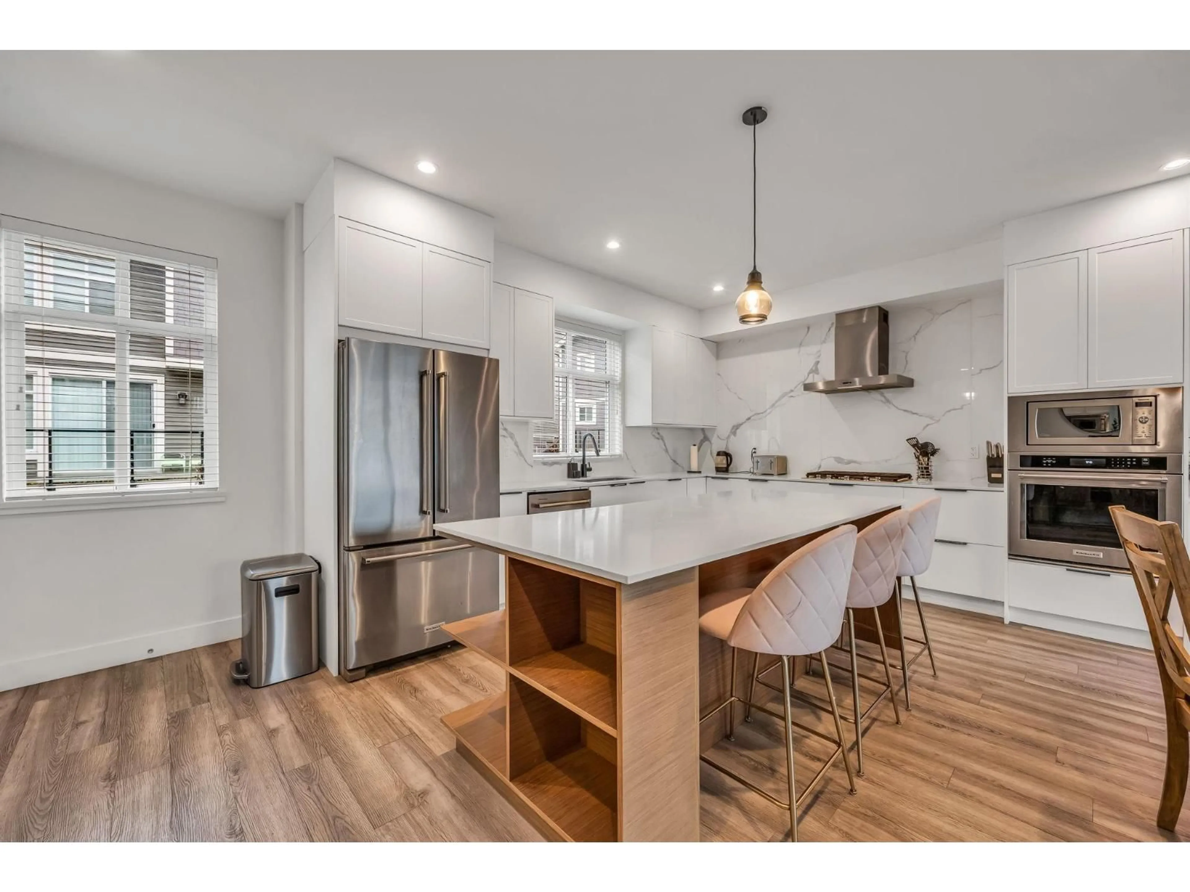 Open concept kitchen, wood/laminate floor for 34 - 10488 124 STREET, Surrey British Columbia V3V0E9