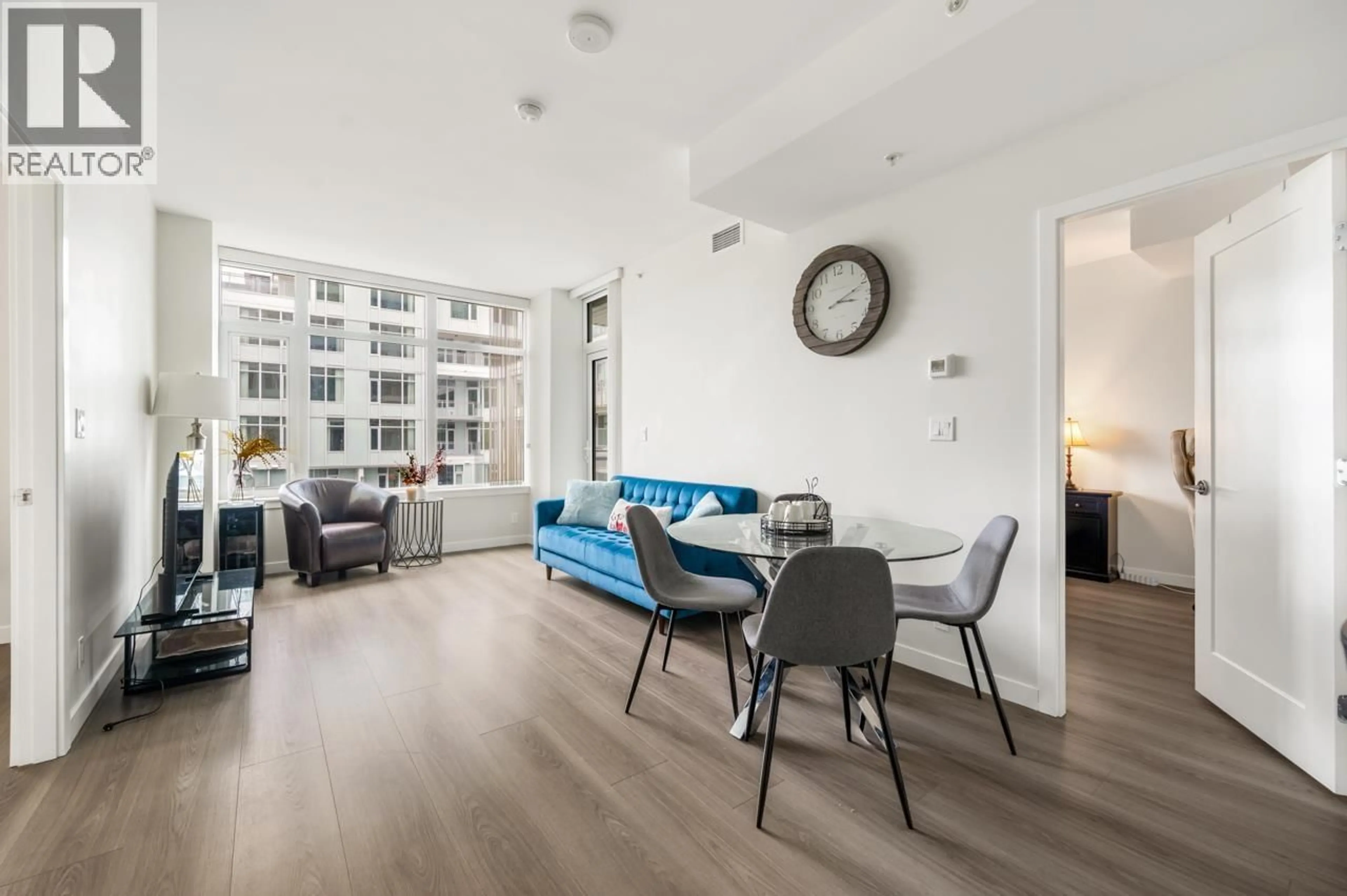 Living room with furniture, unknown for 919 - 8699 HAZELBRIDGE WAY, Richmond British Columbia V6X0T4