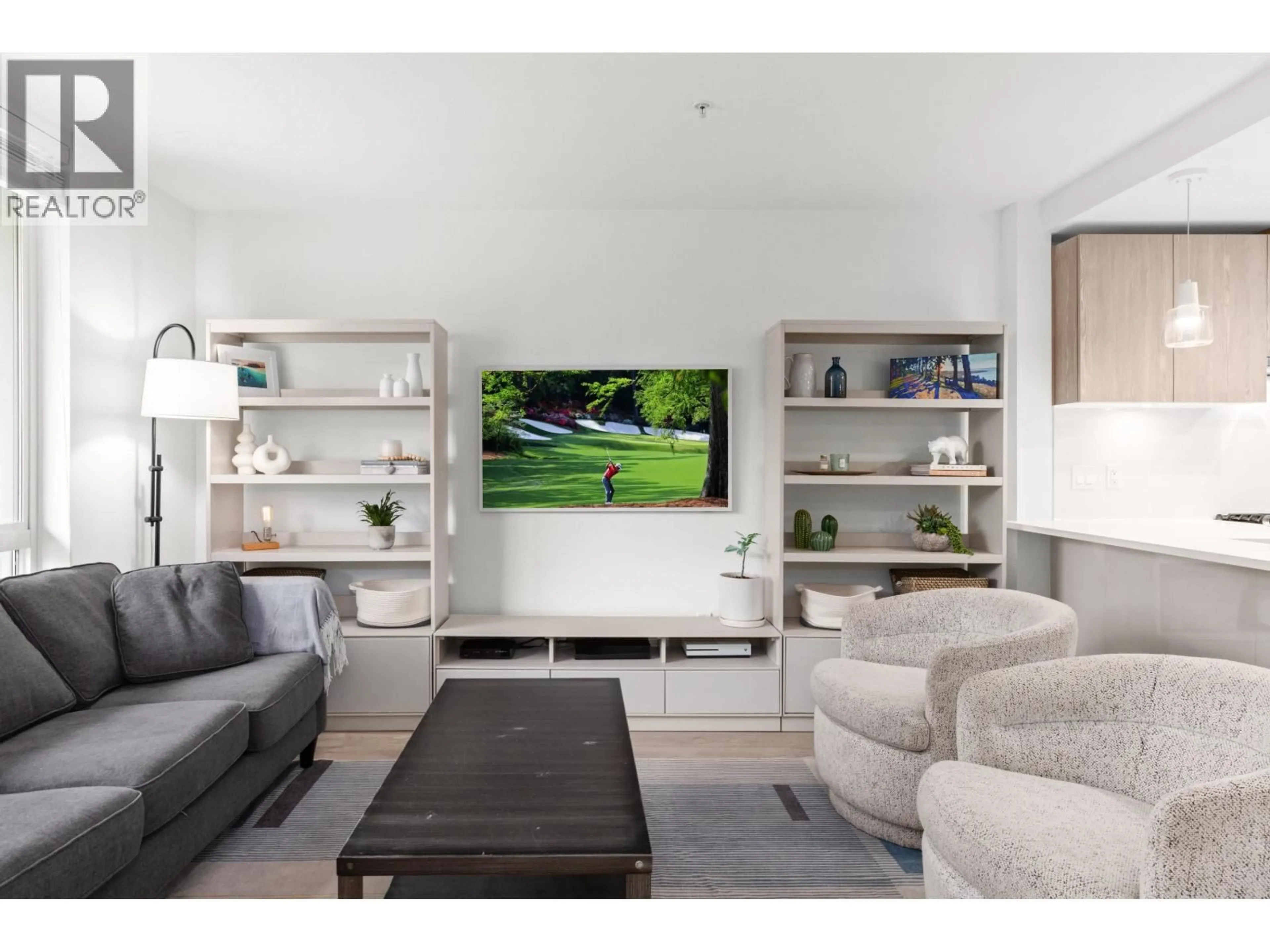 Living room with furniture, wood/laminate floor for TH5 - 128 8TH STREET, North Vancouver British Columbia V7L0H2