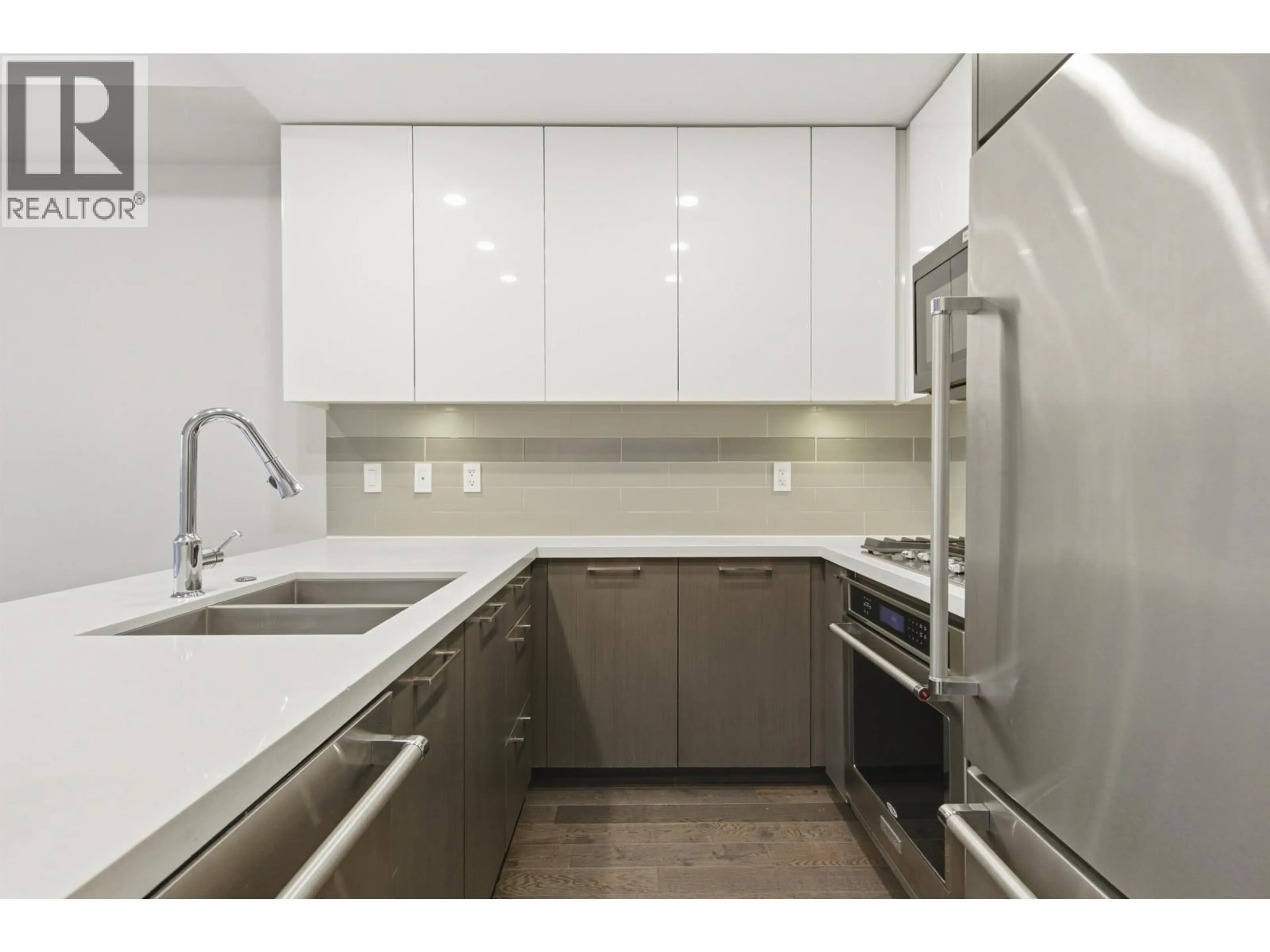 Standard kitchen, unknown for 102 - 5311 CEDARBRIDGE WAY, Richmond British Columbia V6X0M3