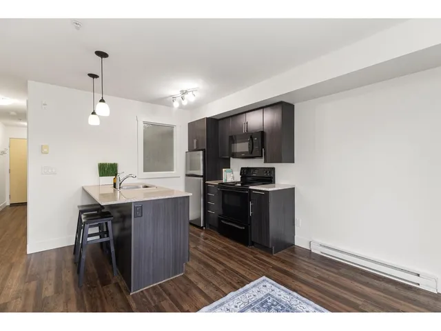 321 - 2565 CAMPBELL AVENUE, Abbotsford 2