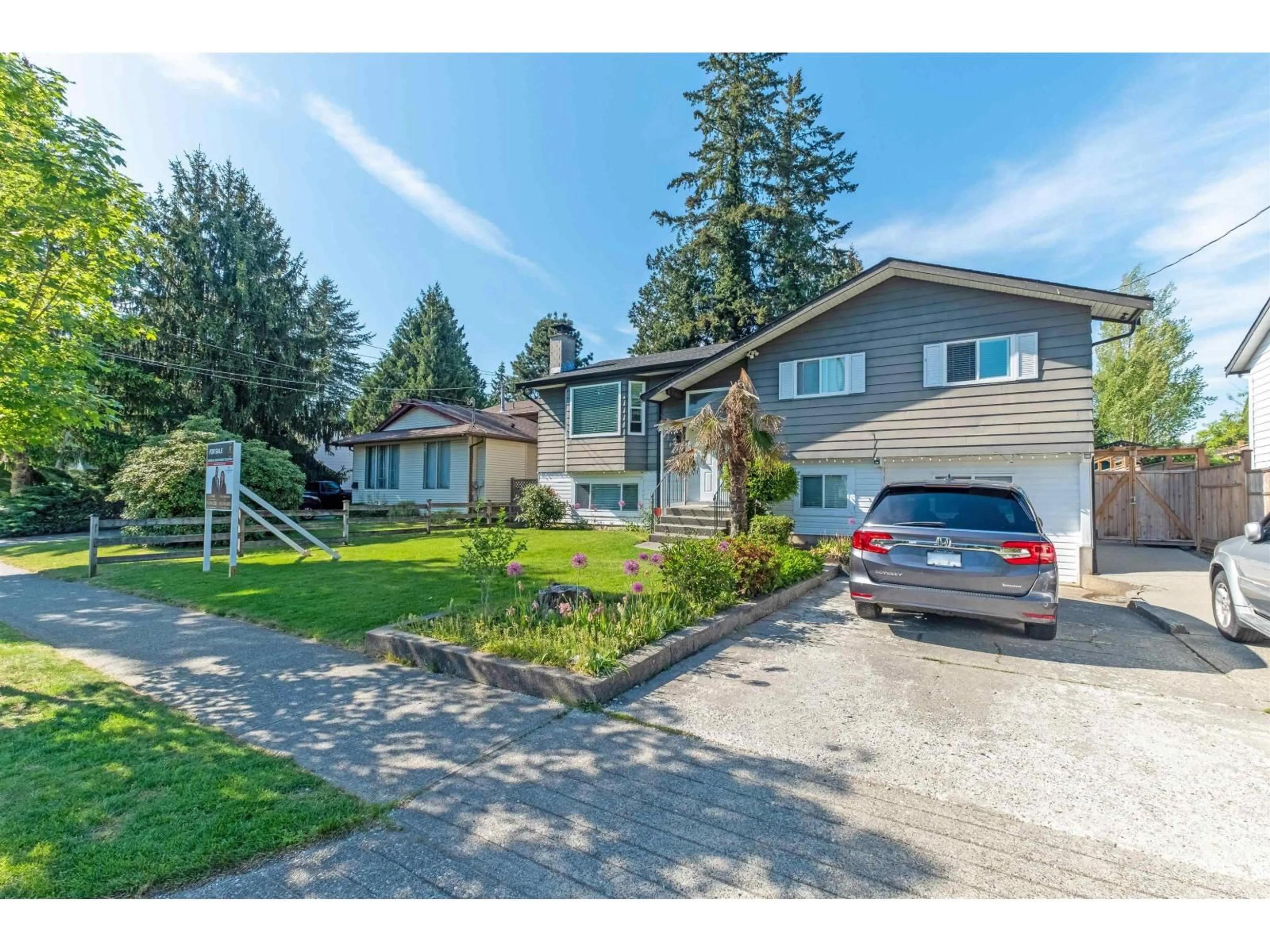 A pic from outside/outdoor area/front of a property/back of a property/a pic from drone, street for 14917 92 AVENUE, Surrey British Columbia V3R1B9