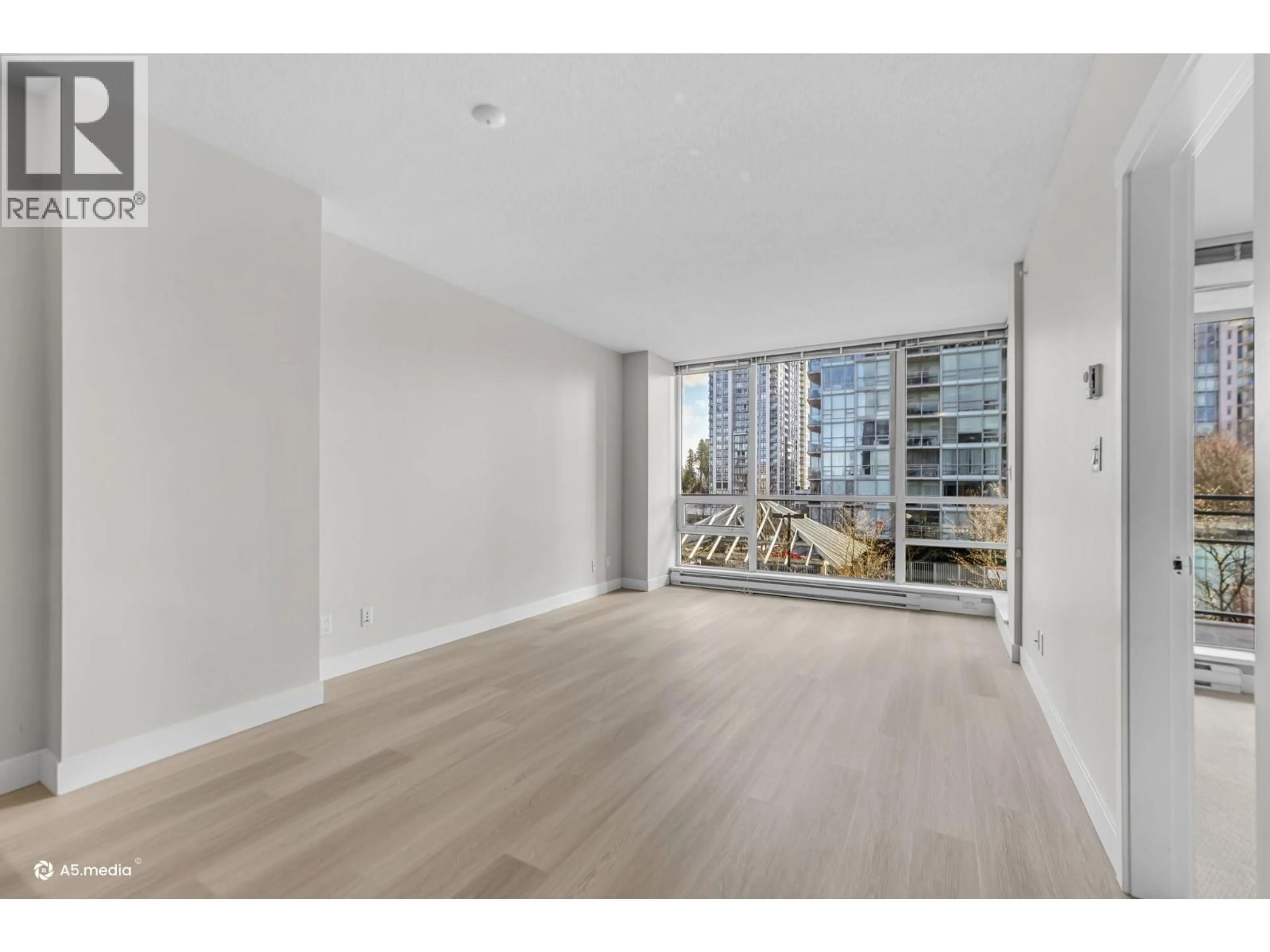 A pic of a room for 706 - 2968 GLEN DRIVE, Coquitlam British Columbia V3B0C4