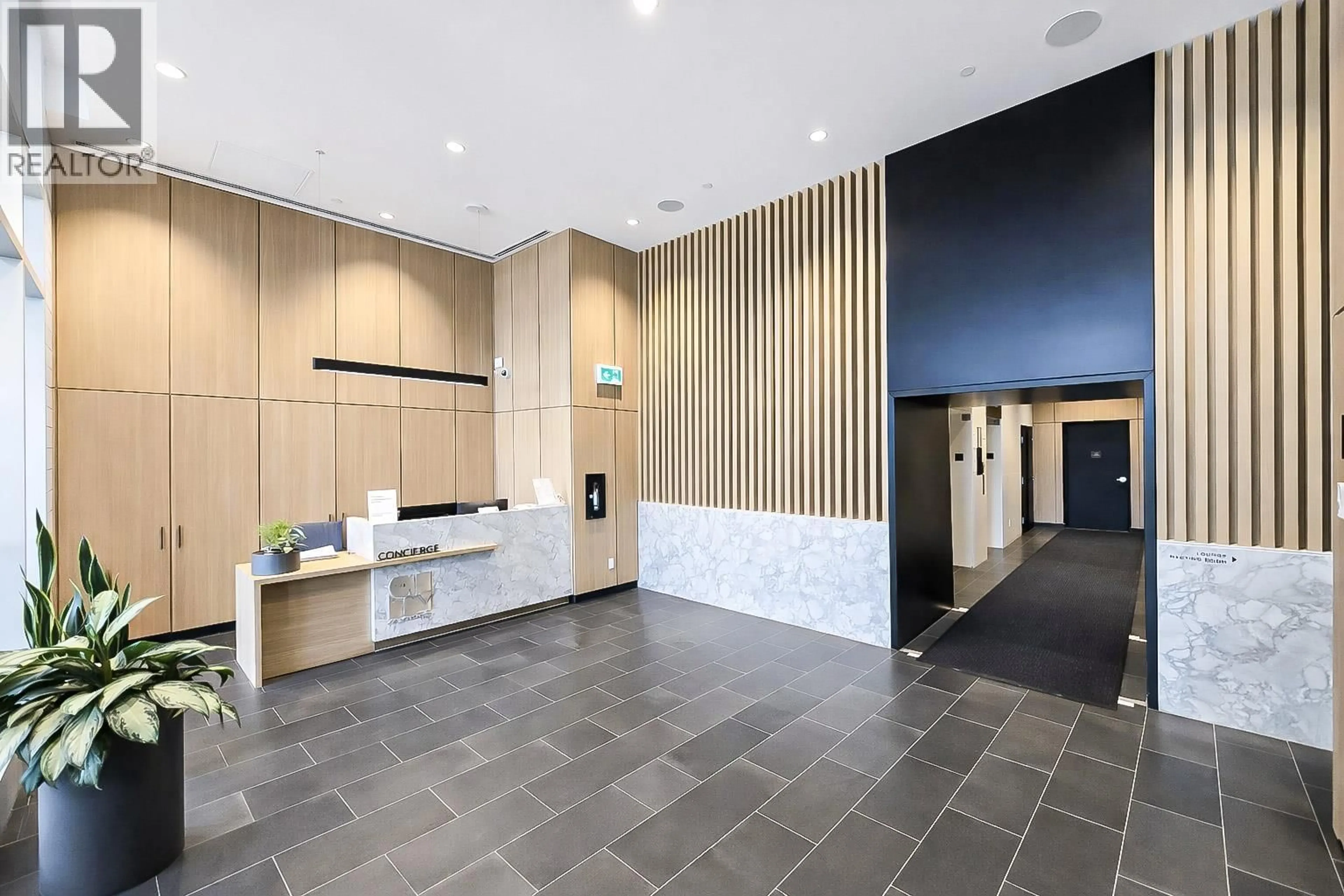 Indoor foyer for 706 - 3833 EVERGREEN PLACE, Burnaby British Columbia V3J0M2