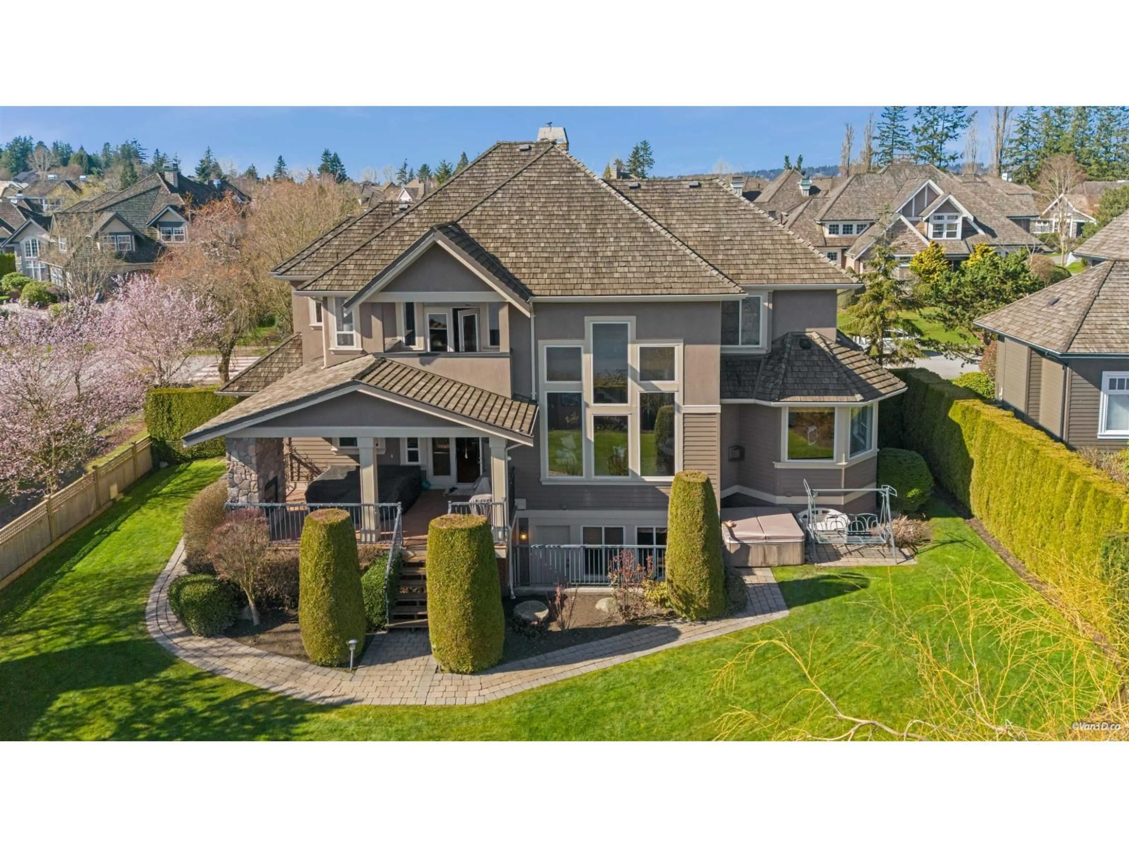 A pic from outside/outdoor area/front of a property/back of a property/a pic from drone, unknown for 3928 159 STREET, Surrey British Columbia V3Z0Y3