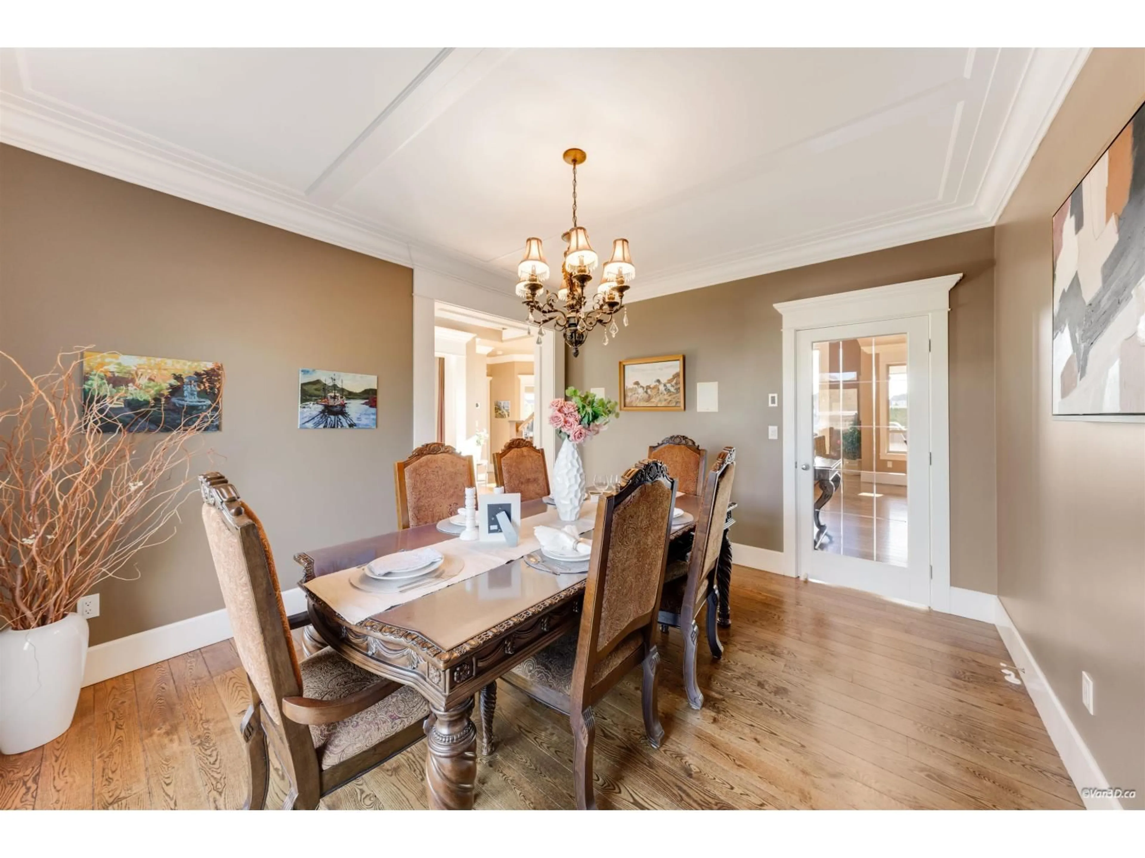 Dining room, wood/laminate floor for 3928 159 STREET, Surrey British Columbia V3Z0Y3