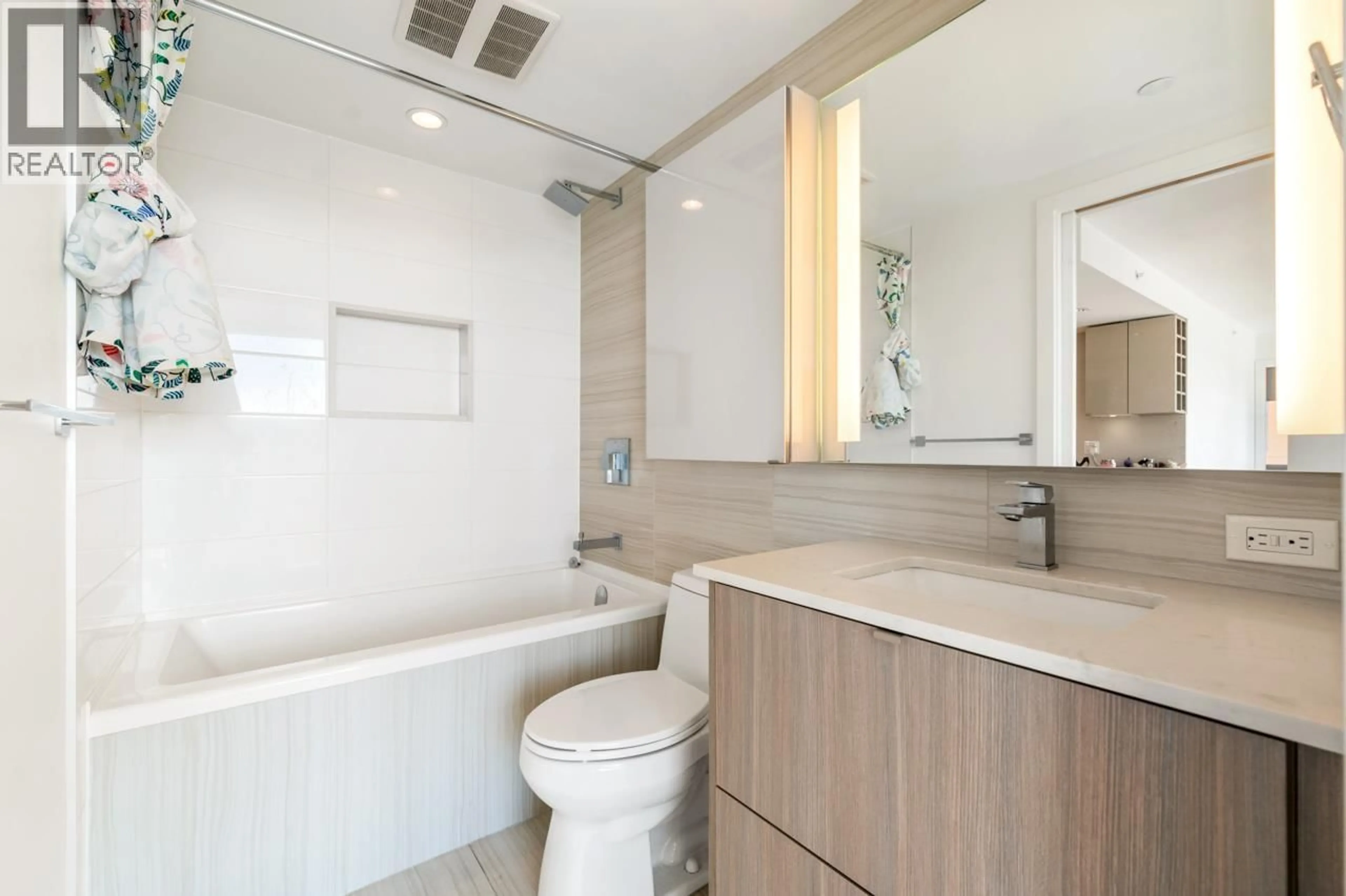 Standard bathroom, unknown for 1108 - 1788 COLUMBIA STREET, Vancouver British Columbia V5Y0L7