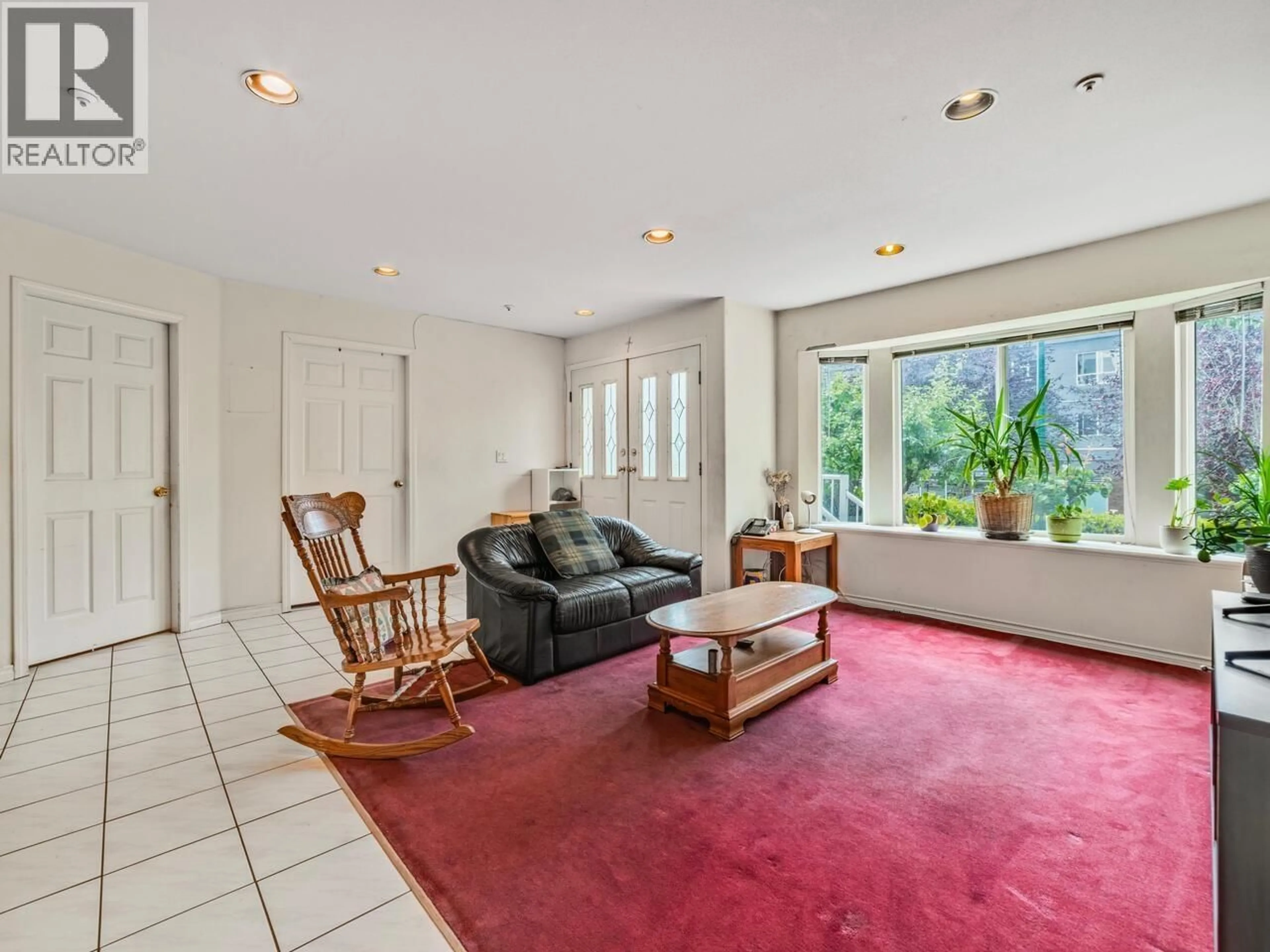 Living room with furniture, unknown for 7191 FRASER STREET, Vancouver British Columbia V5X3V6