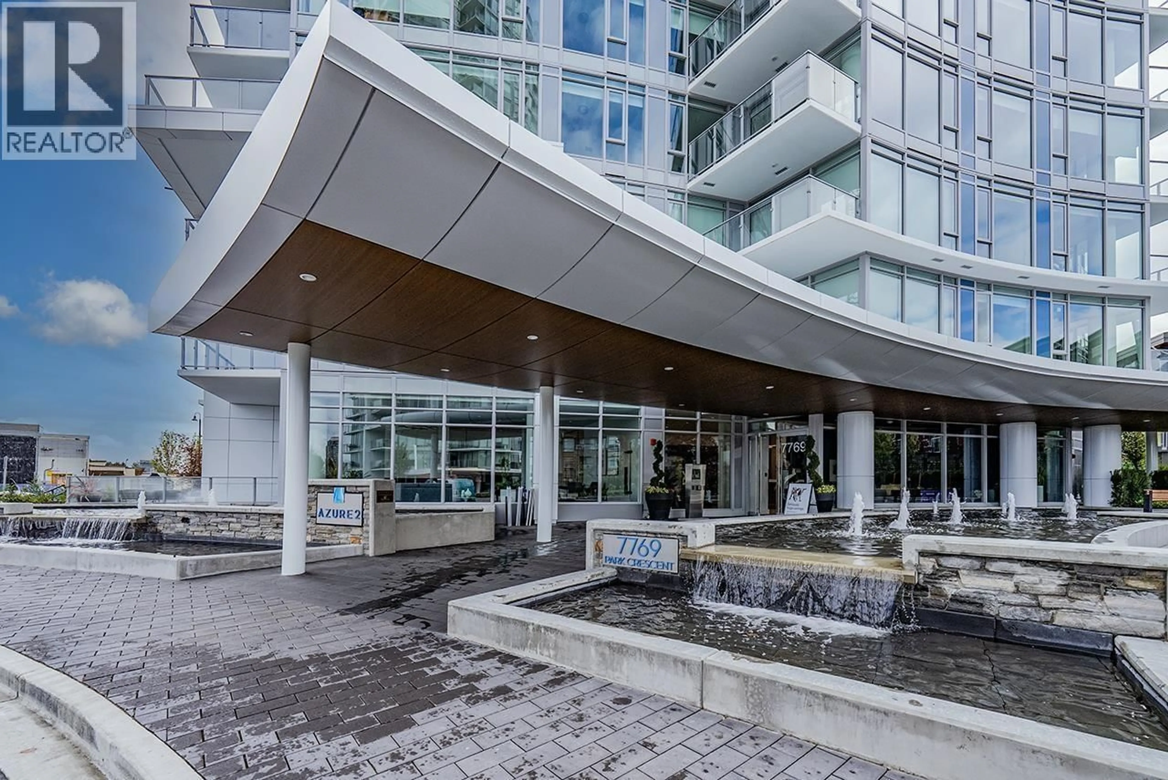 Indoor foyer for 1506 - 7769 PARK CRESCENT, Burnaby British Columbia V3N0J7