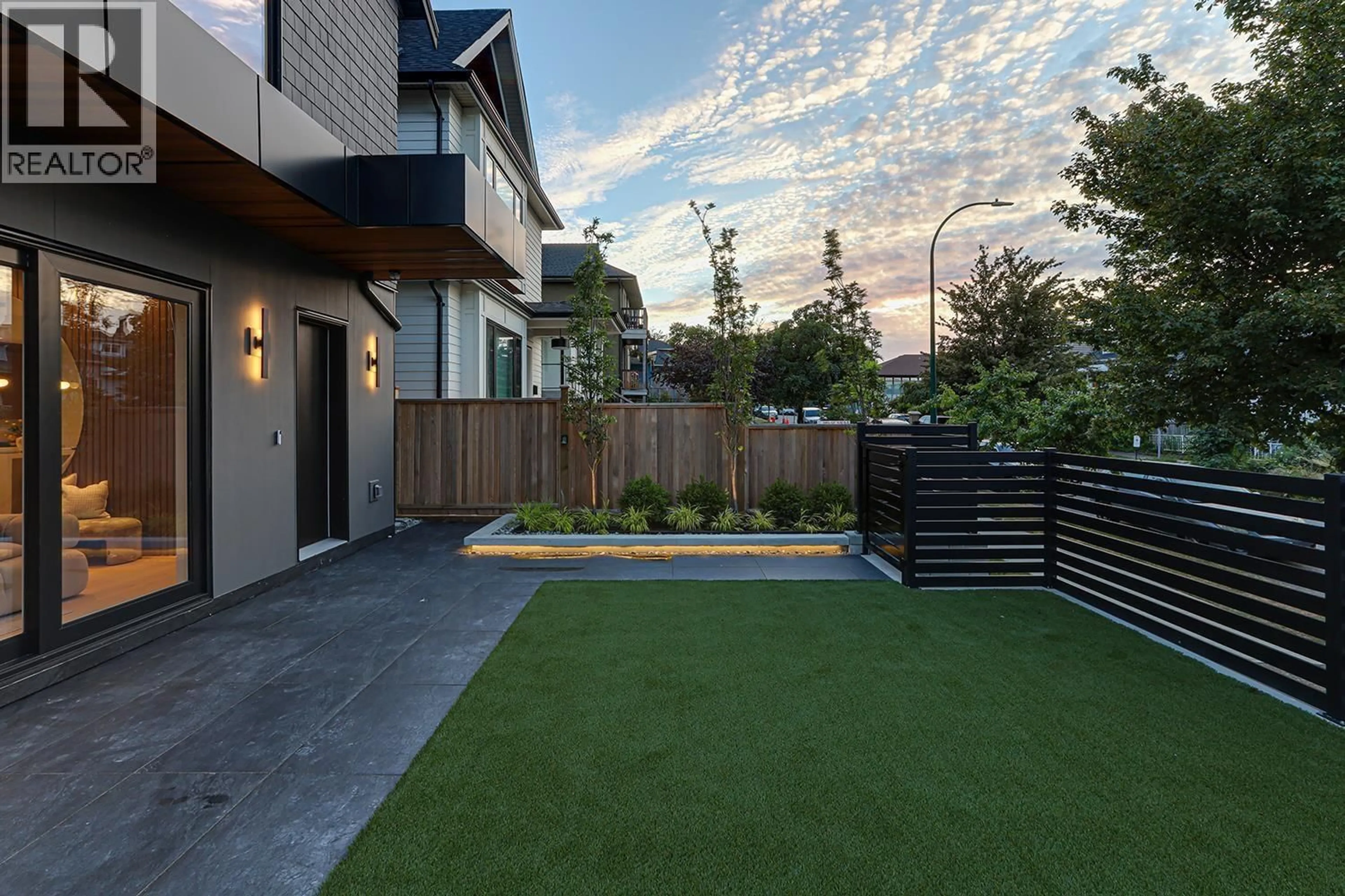 Patio, street for 1 - 1990 VENABLES STREET, Vancouver British Columbia V5L2H8