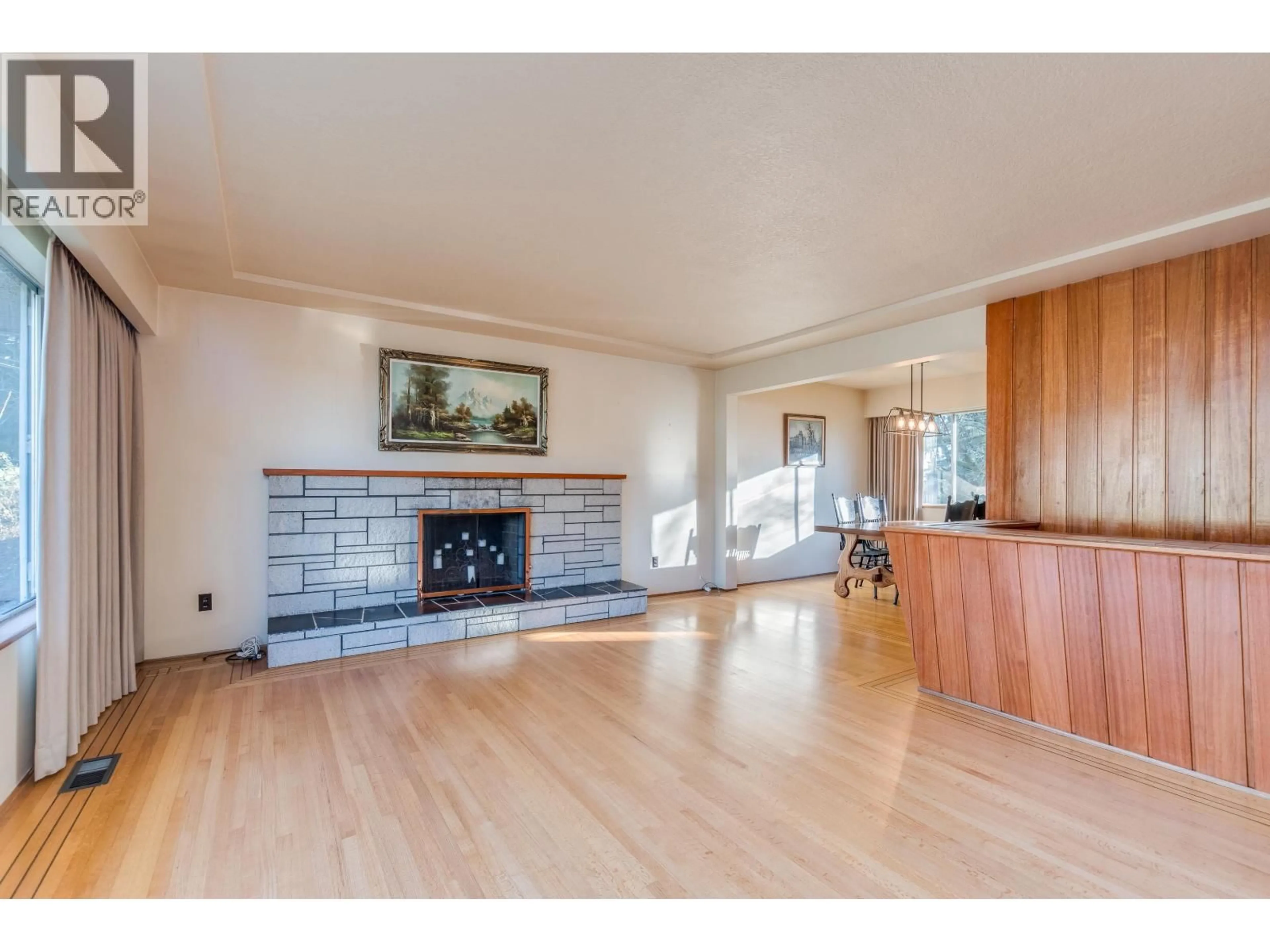 Unknown for 7046 HILLVIEW STREET, Burnaby British Columbia V5A1Y3