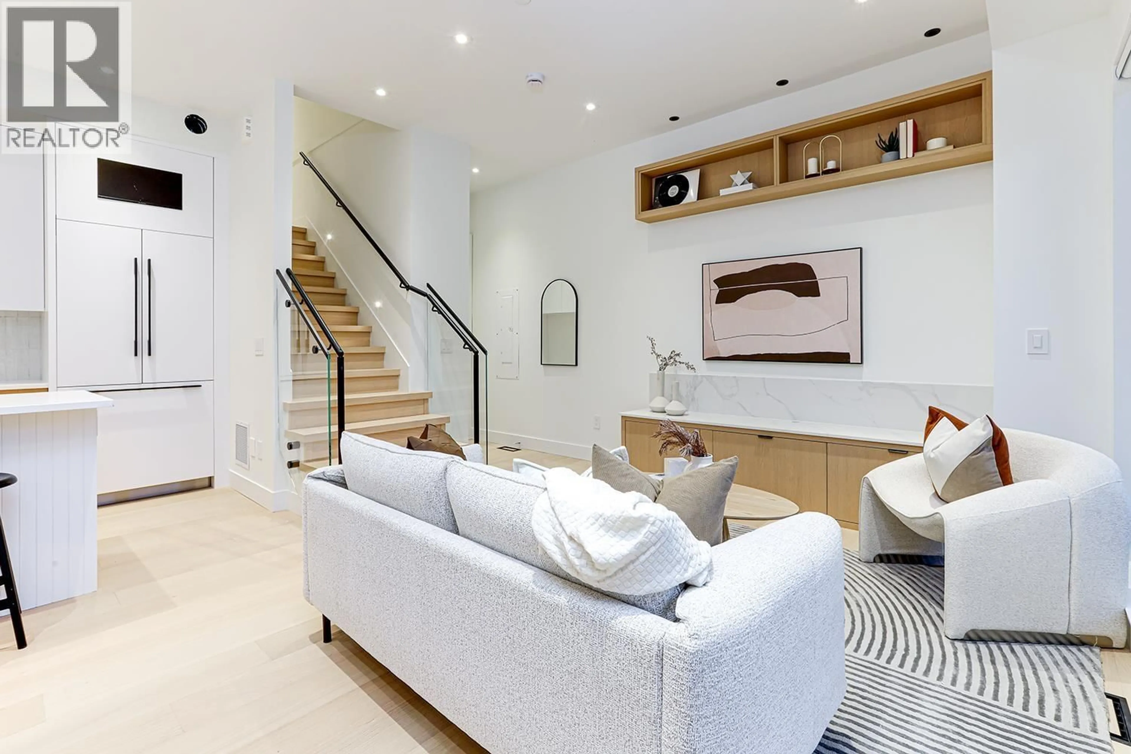 Living room with furniture, unknown for 2 - 944 13 AVENUE, Vancouver British Columbia V5T2L6