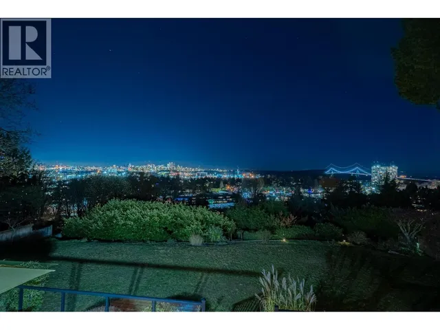 1275 KEITH ROAD, North Vancouver 5