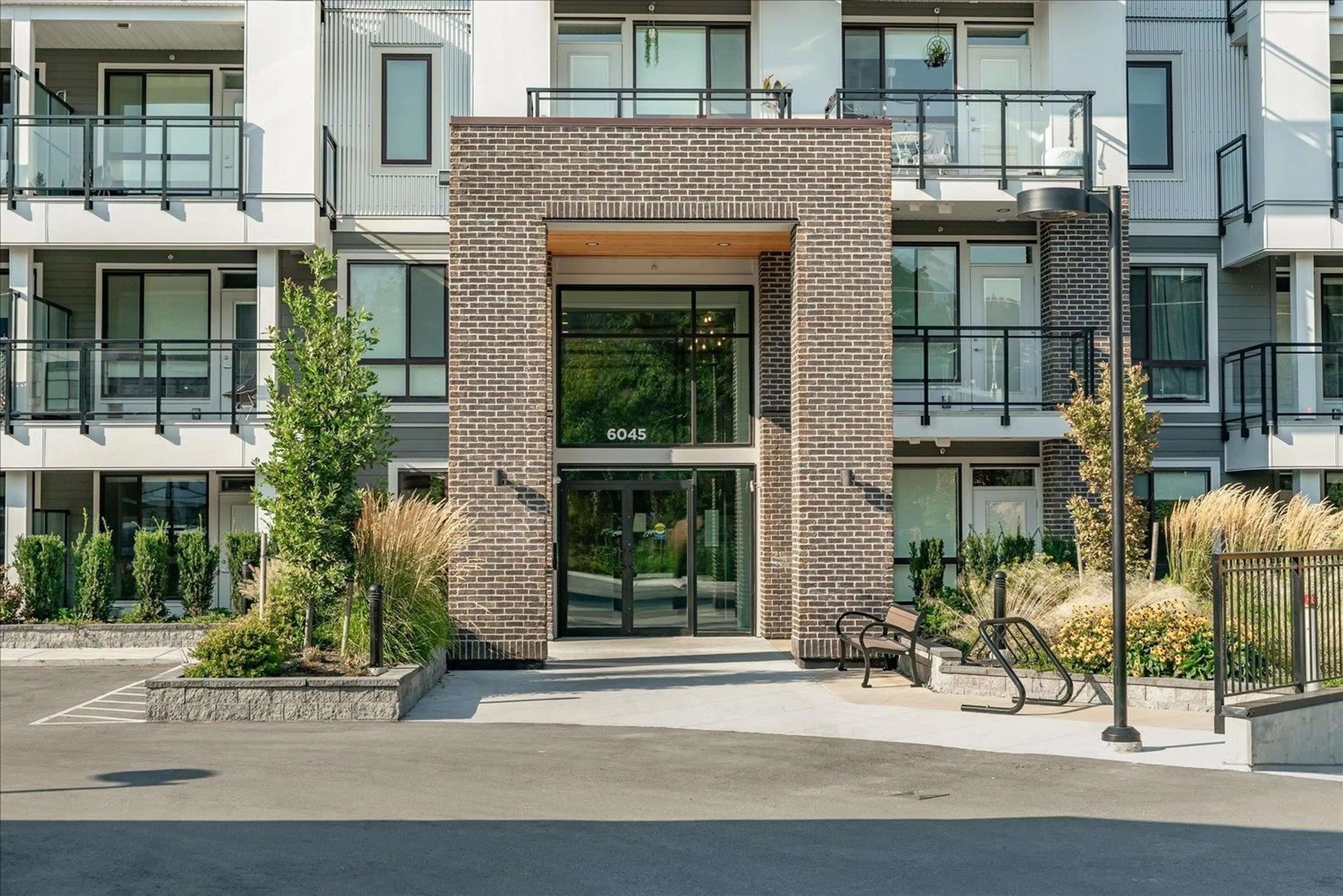 Home with brick exterior material, street for 107 - 6045 CHILLIWACK RIVER ROAD, Chilliwack British Columbia V2R6L5