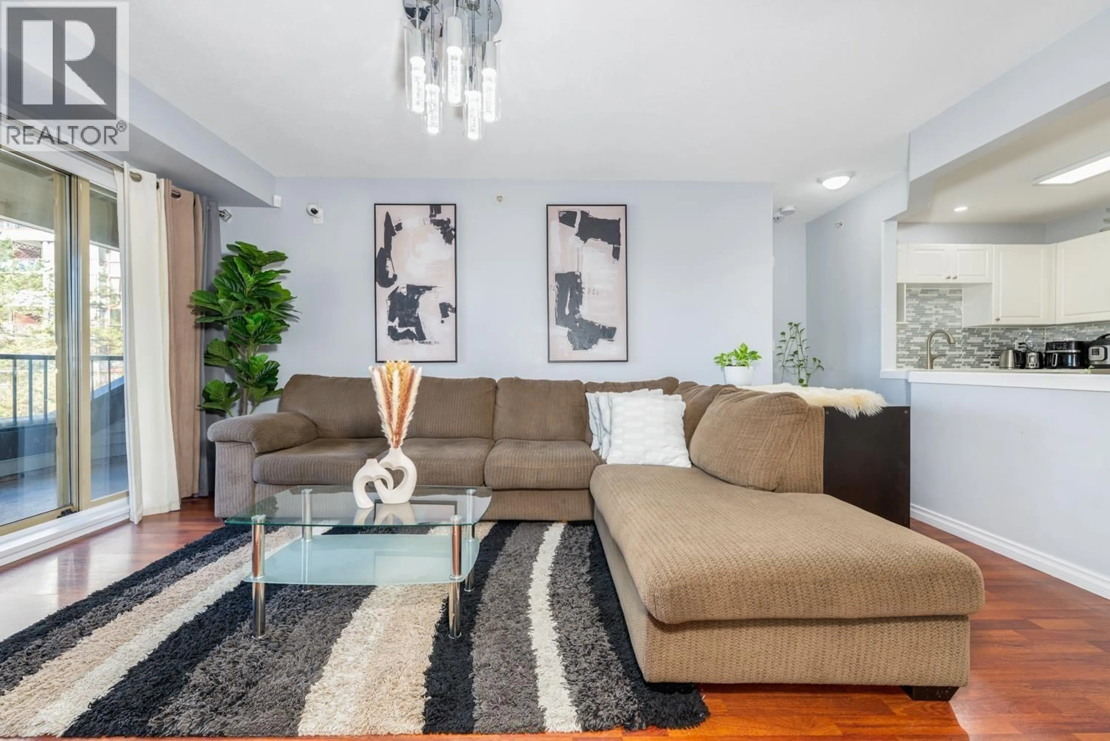 Living room with furniture, unknown for 505 - 215 TWELFTH STREET, New Westminster British Columbia V3M4H4