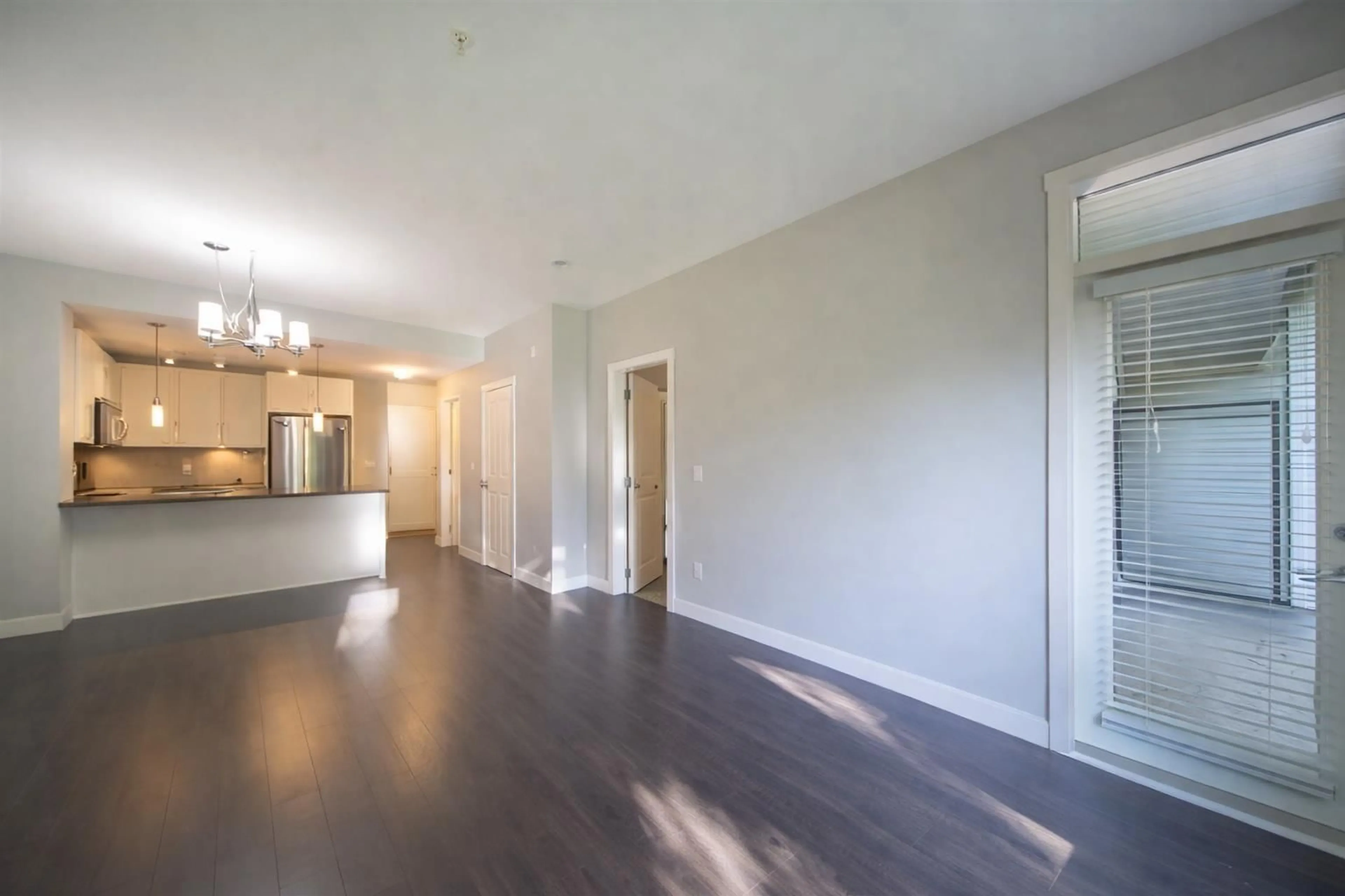 A pic of a room for 310 - 14358 60 AVENUE, Surrey British Columbia V3X0G3