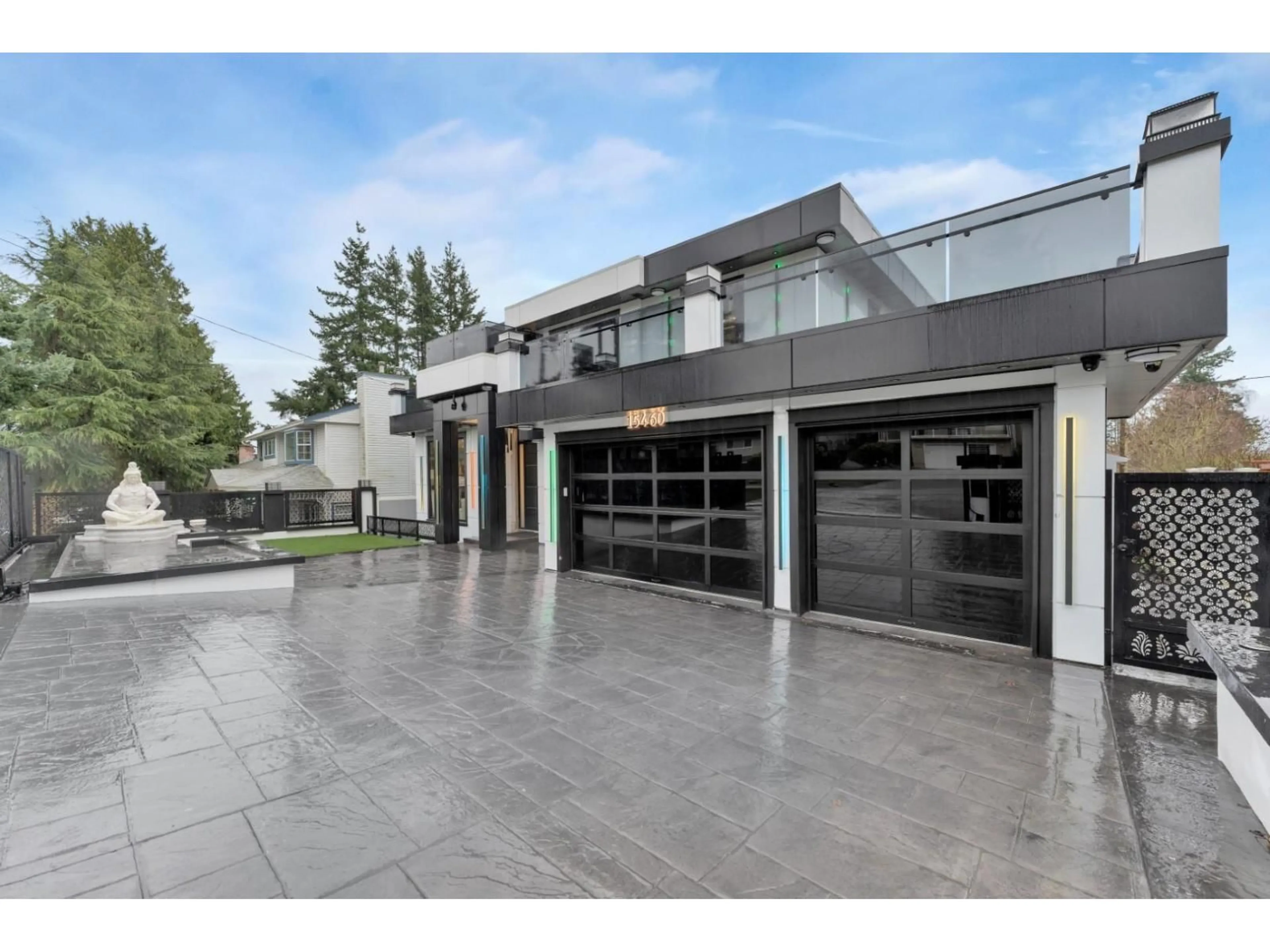 Unknown for 15460 SEMIAHMOO AVENUE, White Rock British Columbia V4B1T8