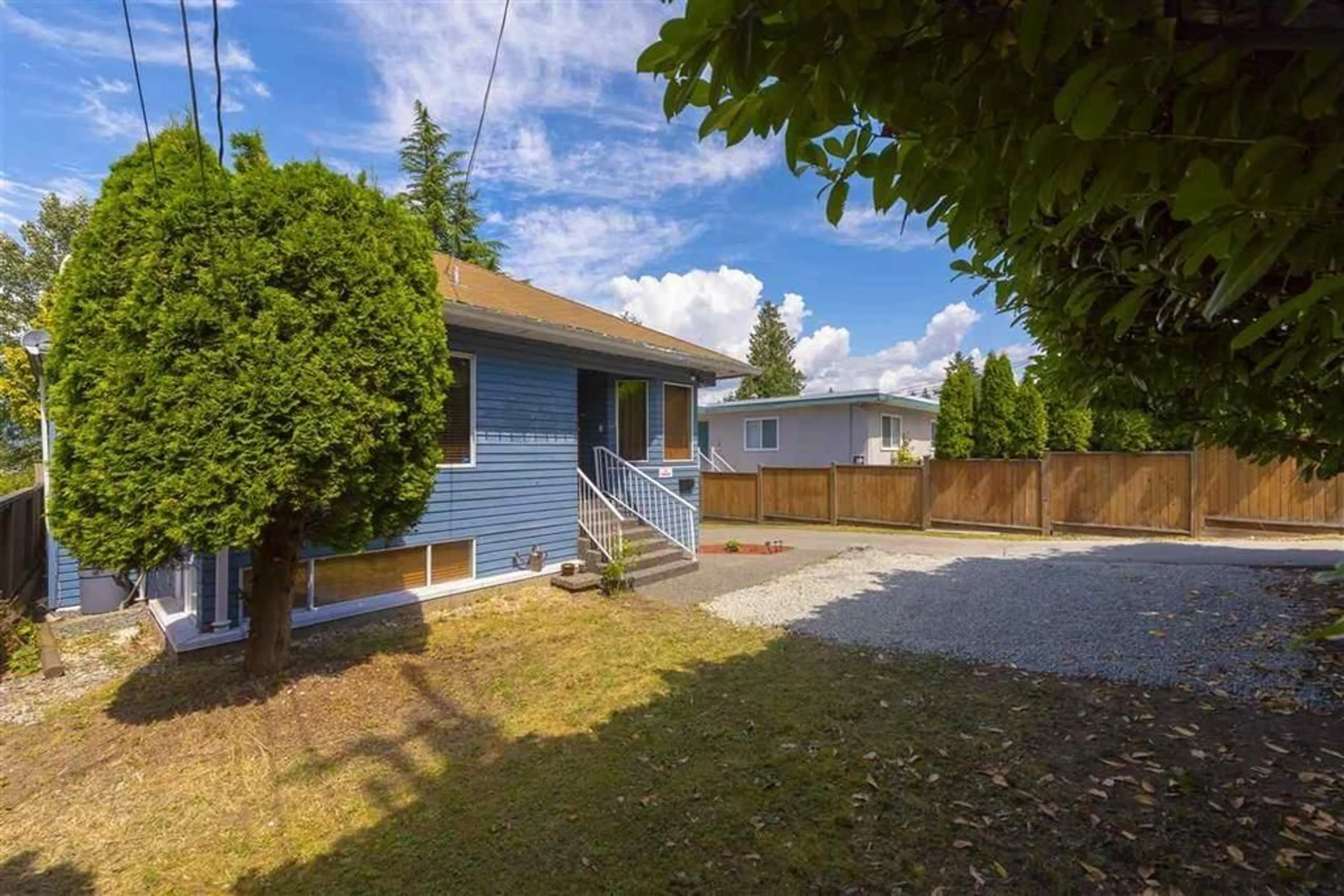 Patio, street for 11719 96 AVENUE, Surrey British Columbia V3V1V9