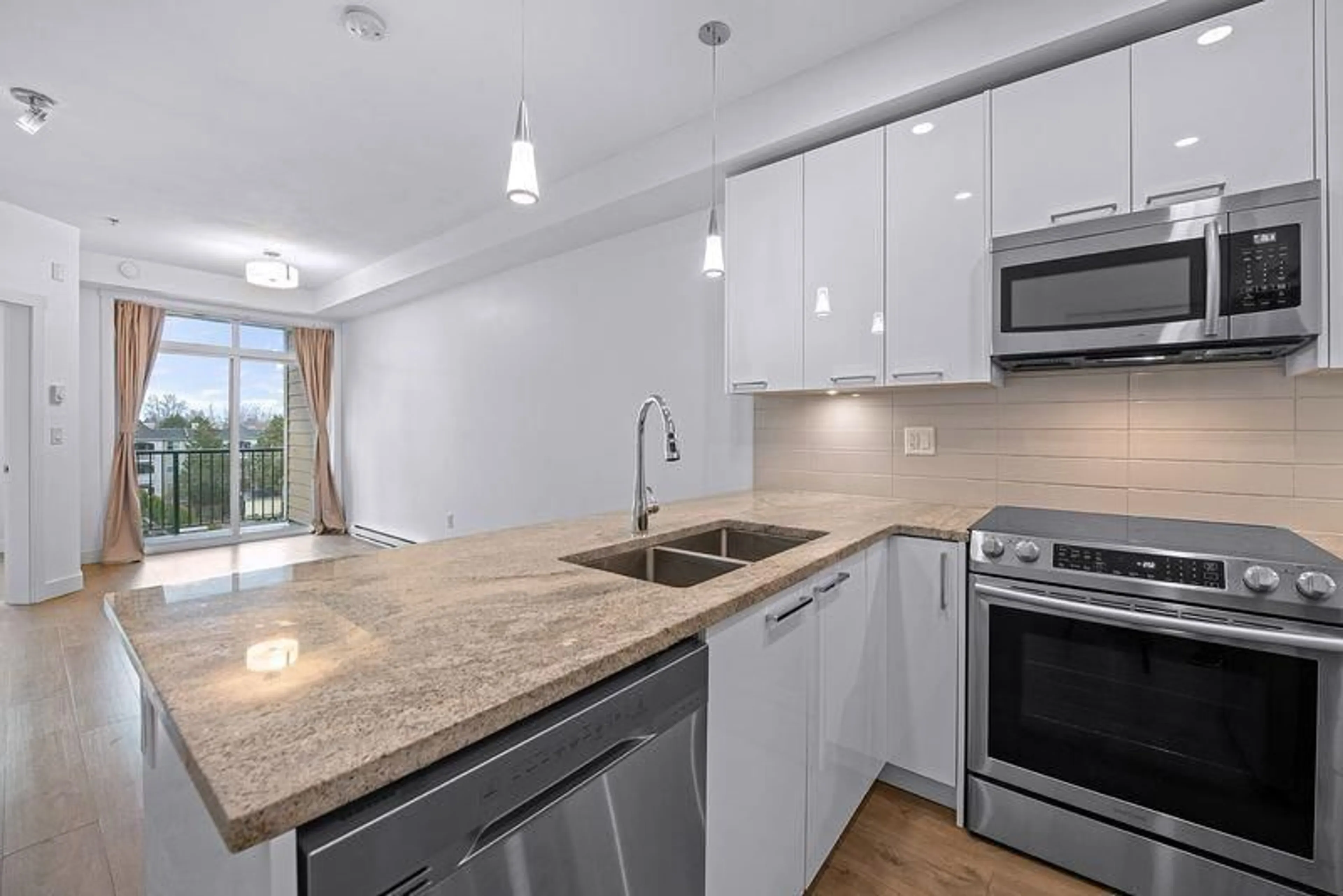 Unknown for 401 - 20696 EASTLEIGH CRESCENT, Langley British Columbia V3A0M3