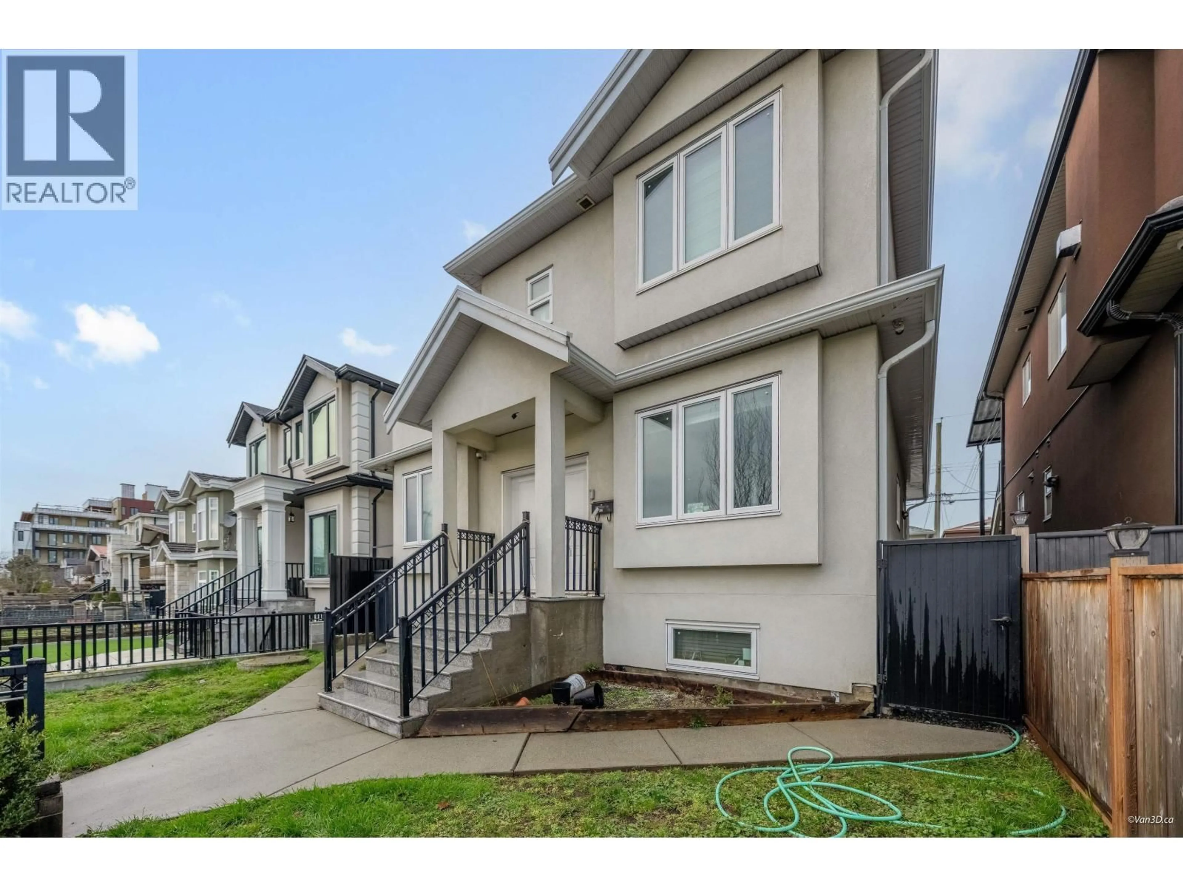 Home with vinyl exterior material, street for 763 57TH AVENUE, Vancouver British Columbia V5X1T3