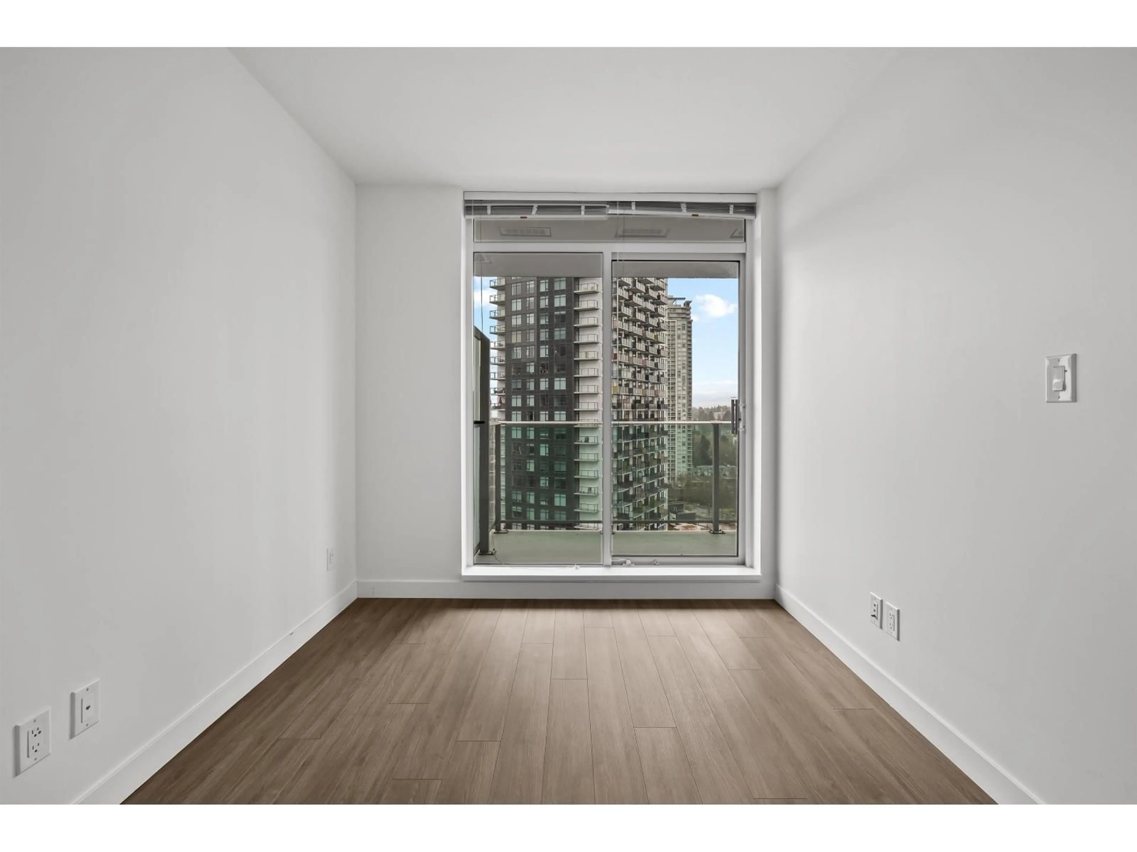 A pic of a room for 1507 - 13655 FRASER HIGHWAY, Surrey British Columbia V3T0P8