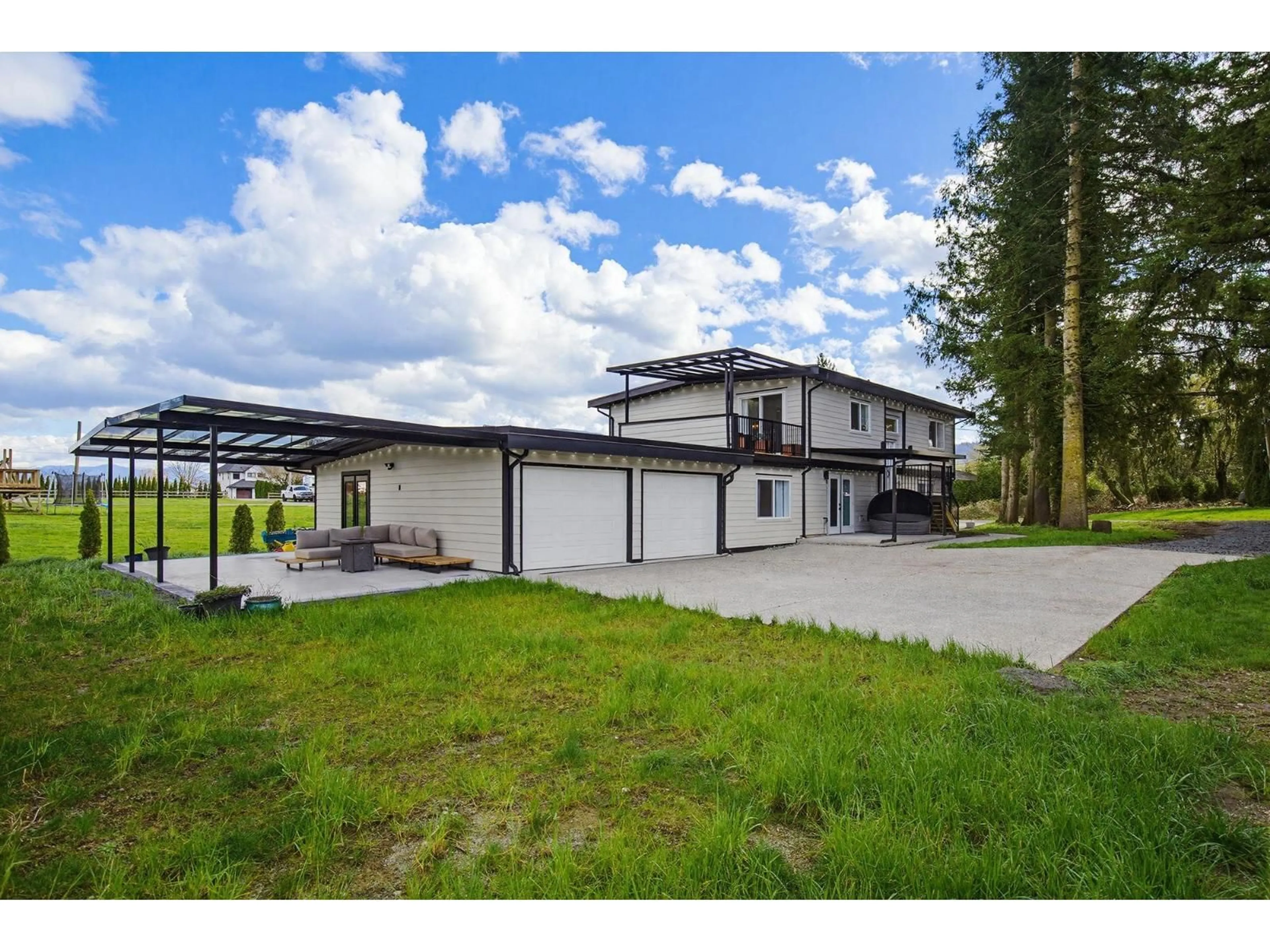 A pic from outside/outdoor area/front of a property/back of a property/a pic from drone, unknown for 36143 SHORE ROAD, Mission British Columbia V2V4J1