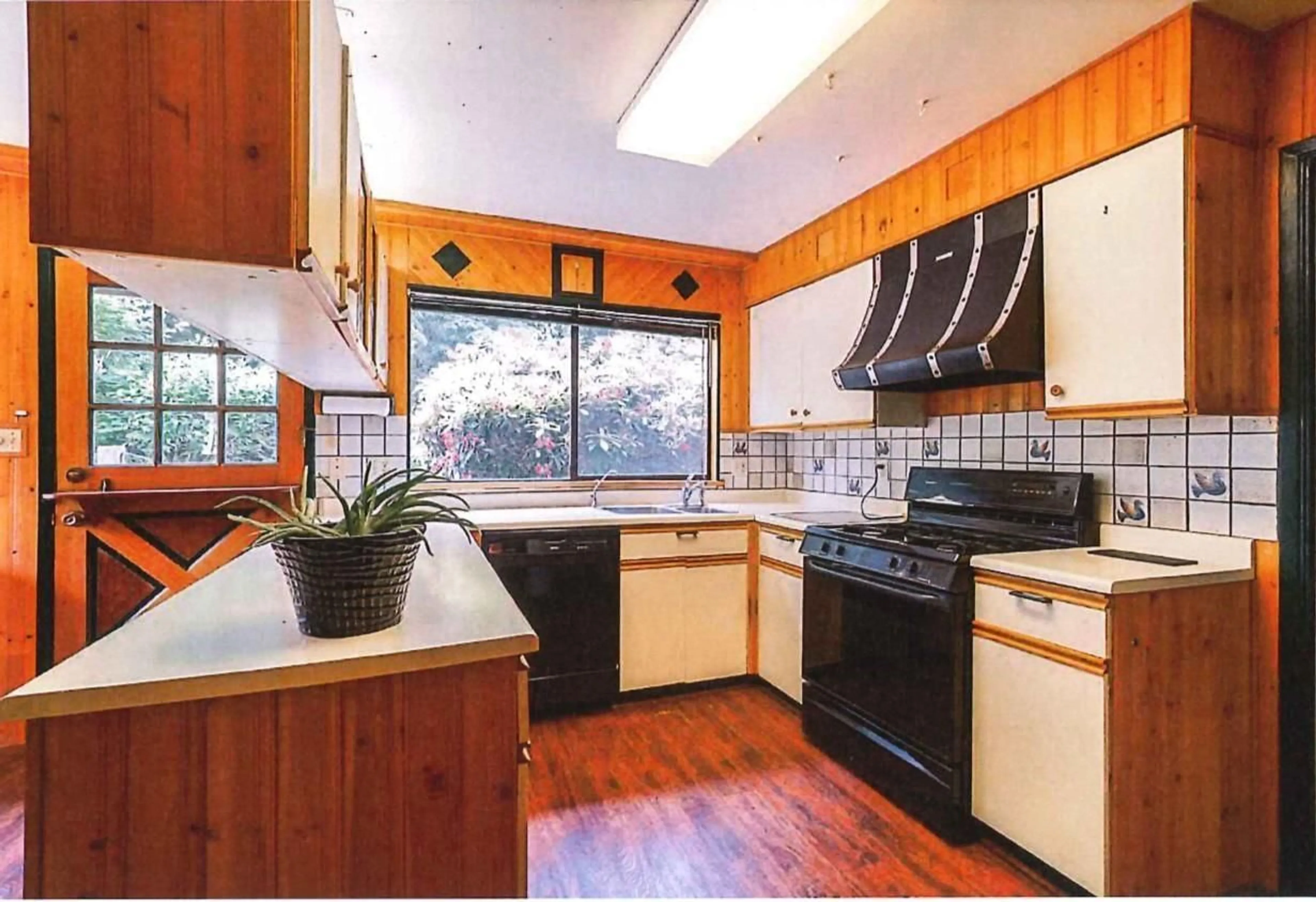 Unknown for 7041 193 STREET, Surrey British Columbia V4N6V1