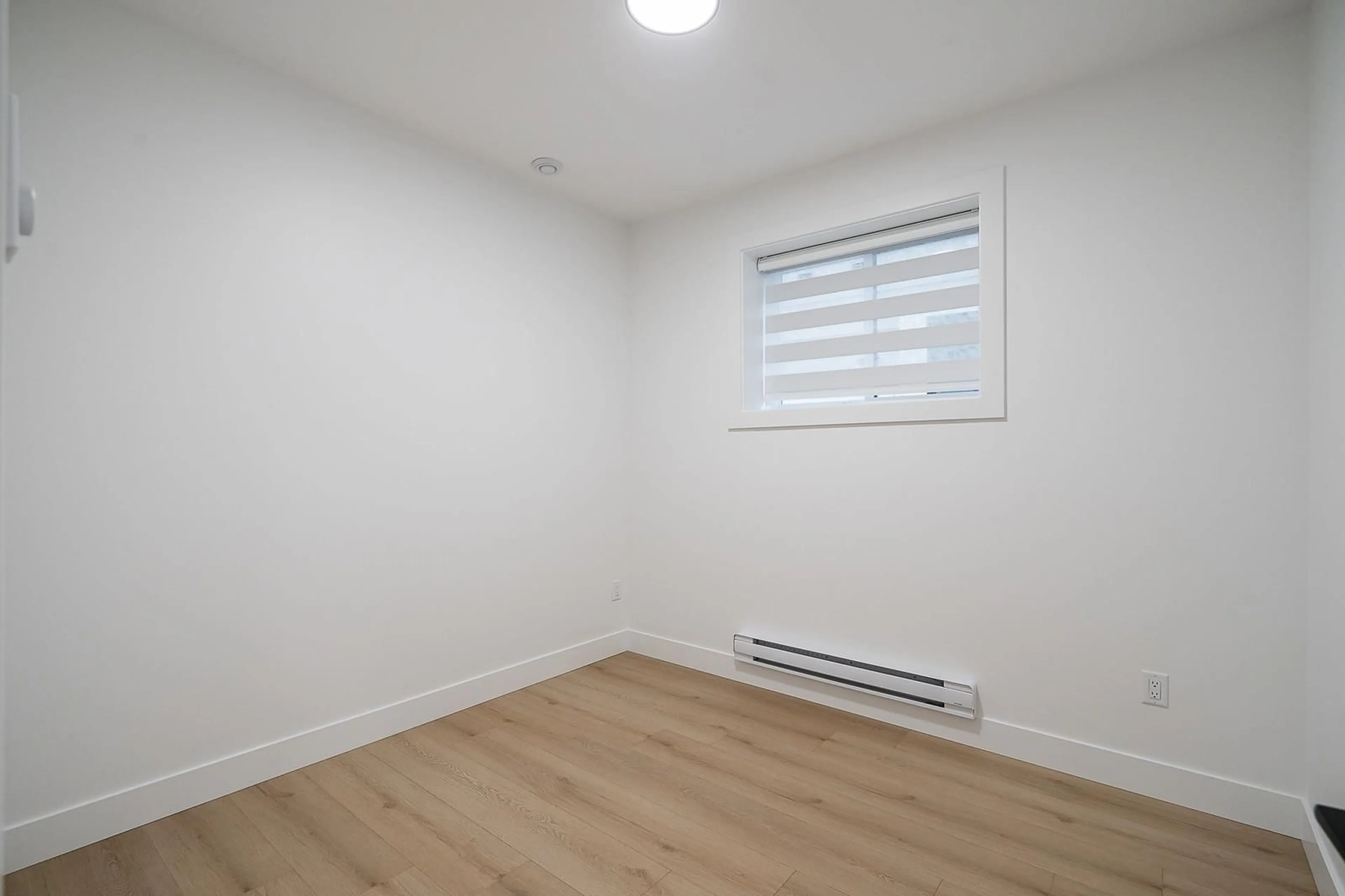 A pic of a room for 16673 16 AVENUE, Surrey British Columbia V3S9X7