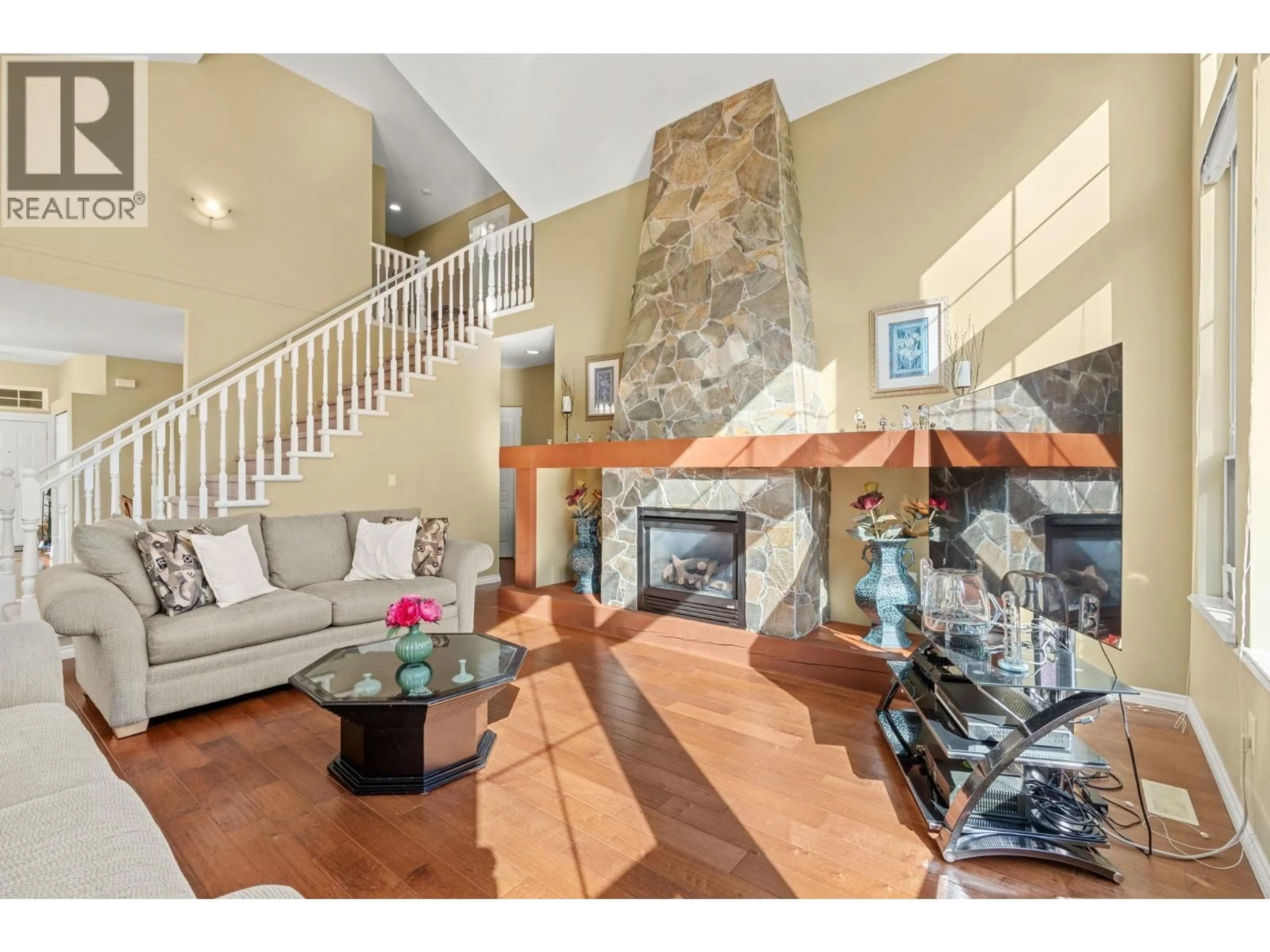 Unknown for 10 ASHWOOD DRIVE, Port Moody British Columbia V3H5H2