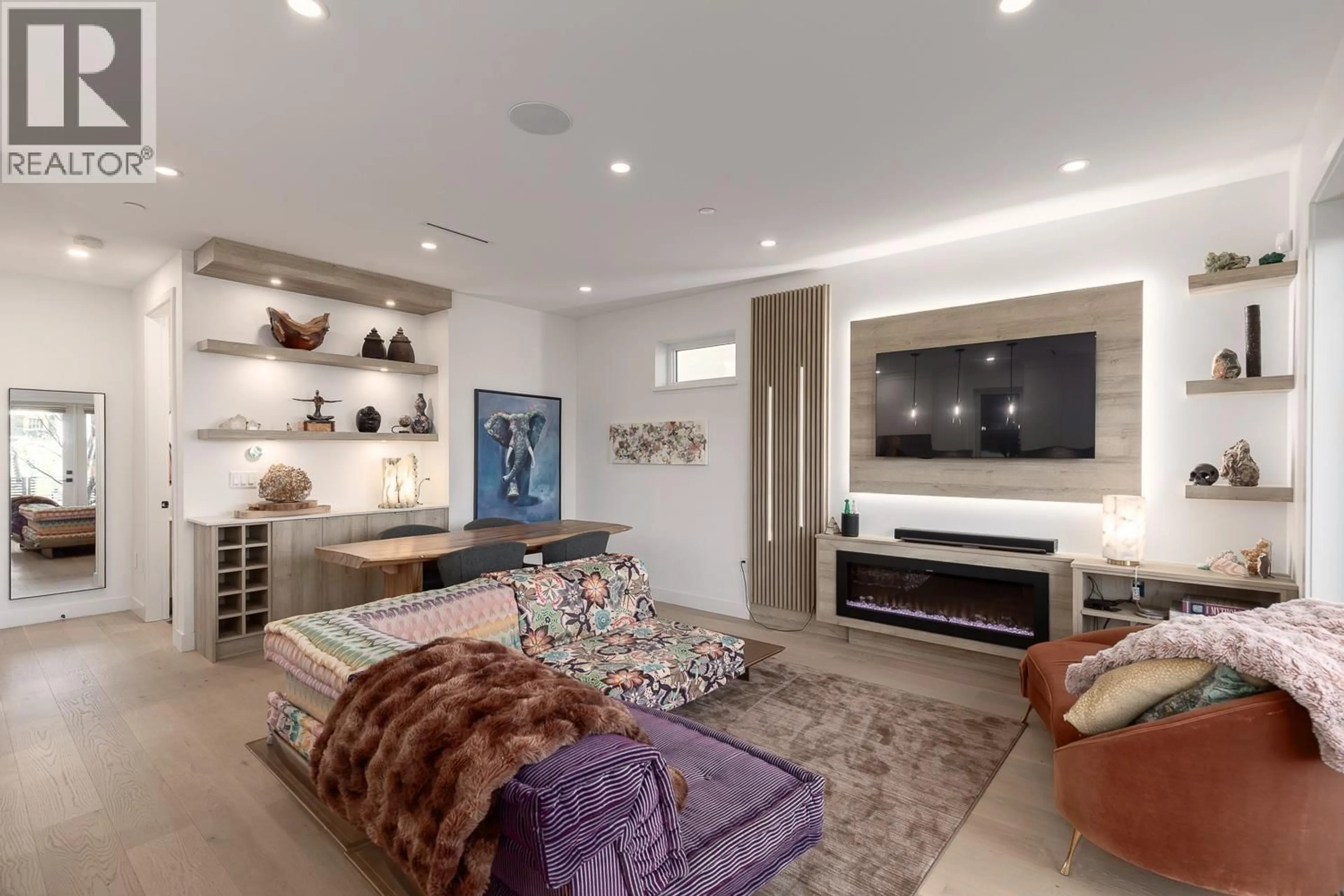 Living room with furniture, unknown for 4372 13TH AVENUE, Vancouver British Columbia V6R2T9