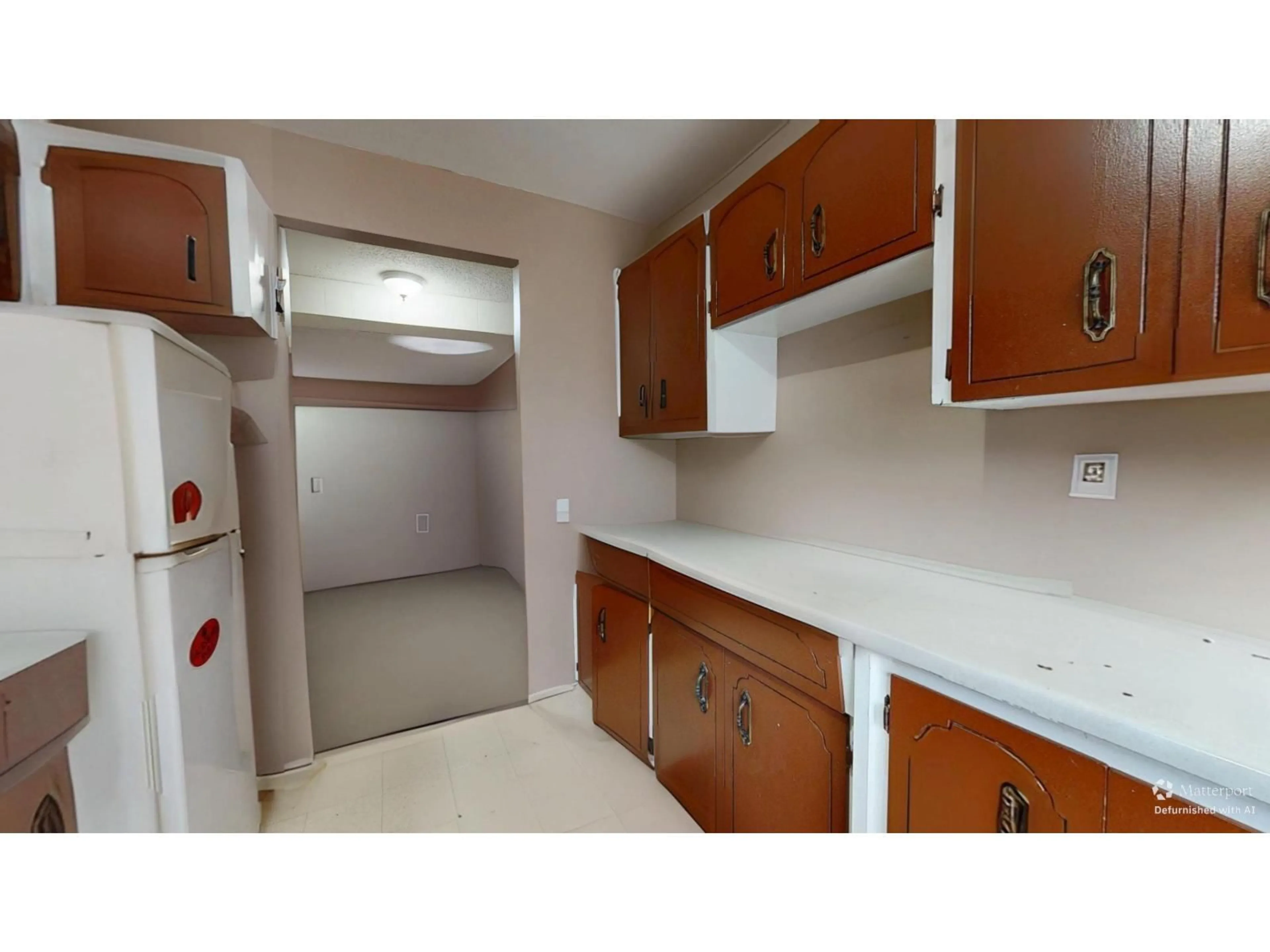 Standard kitchen, unknown for 2 - 9342 HAZEL STREET, Chilliwack British Columbia V2P5N2