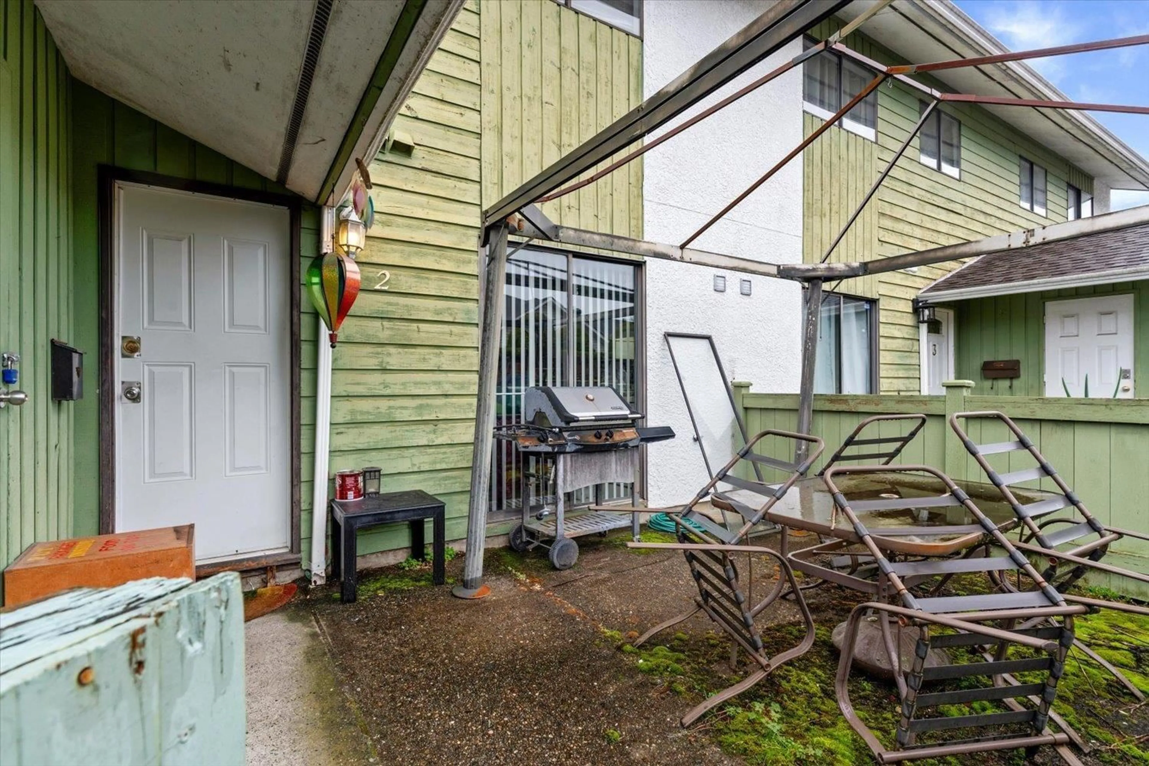 Patio, street for 2 - 9342 HAZEL STREET, Chilliwack British Columbia V2P5N2