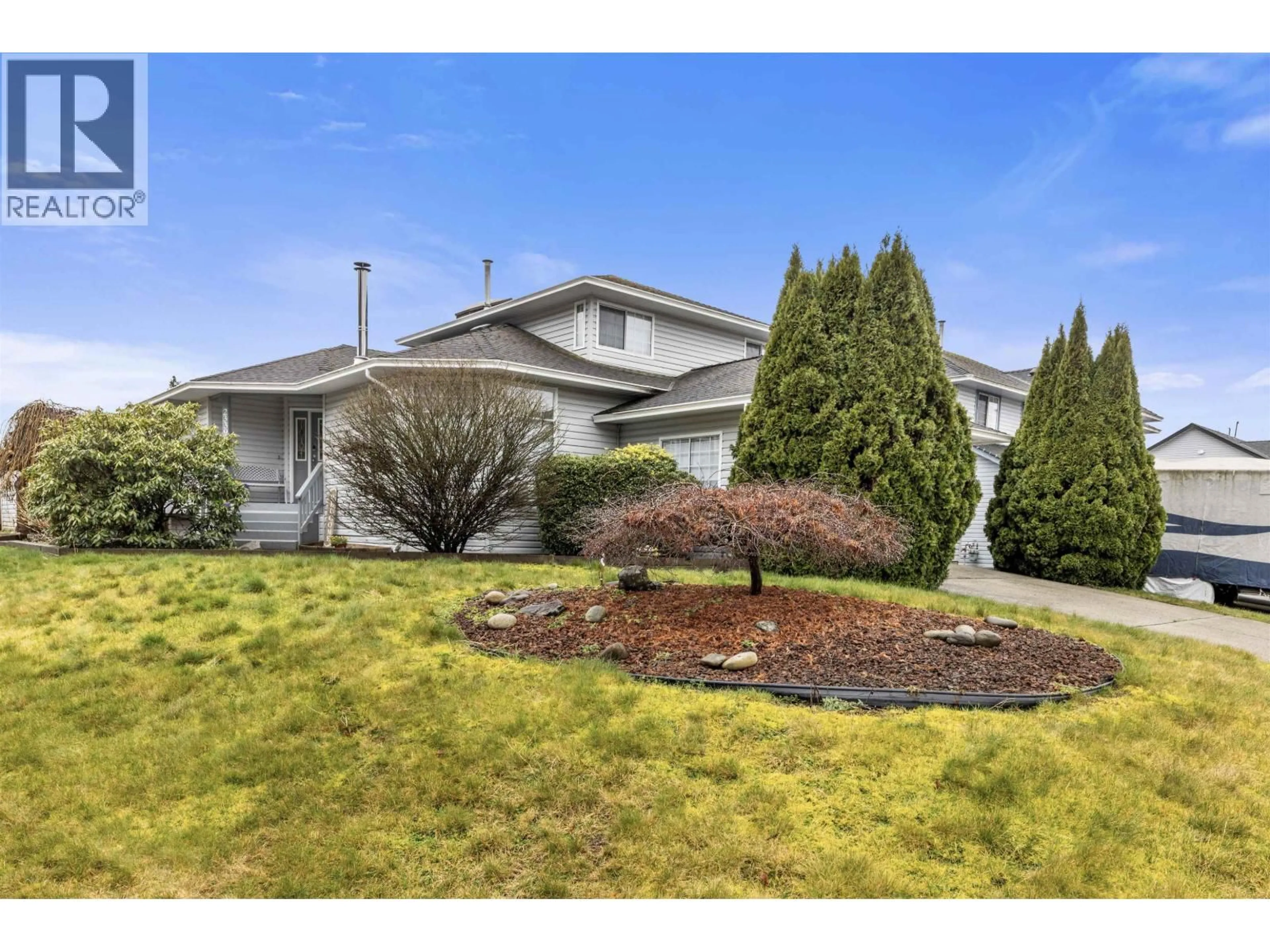 Home with vinyl exterior material, street for 23390 123 AVENUE, Maple Ridge British Columbia V2X0P7