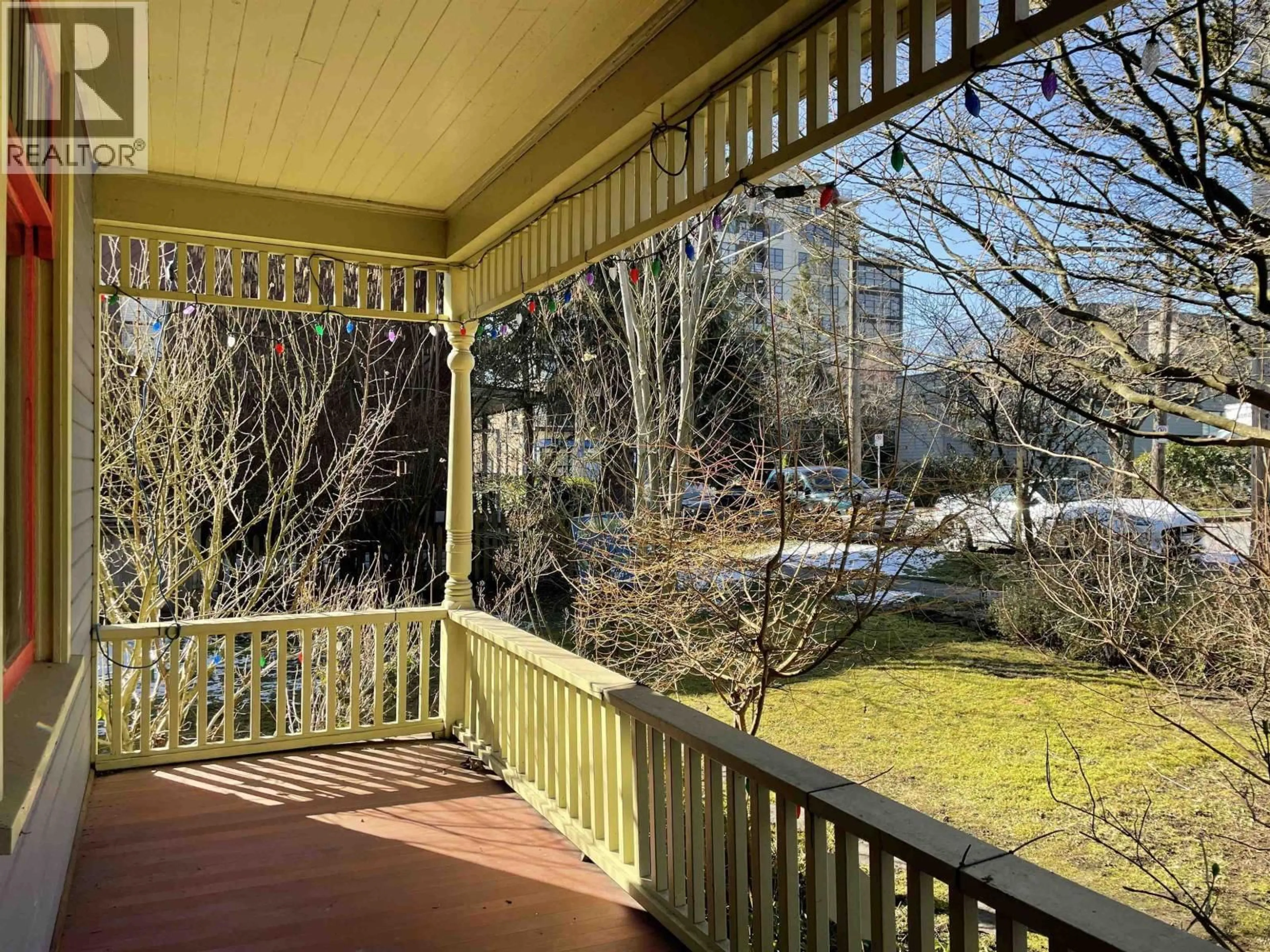 Patio, unknown for 510 THIRD AVENUE, New Westminster British Columbia V3L1M7