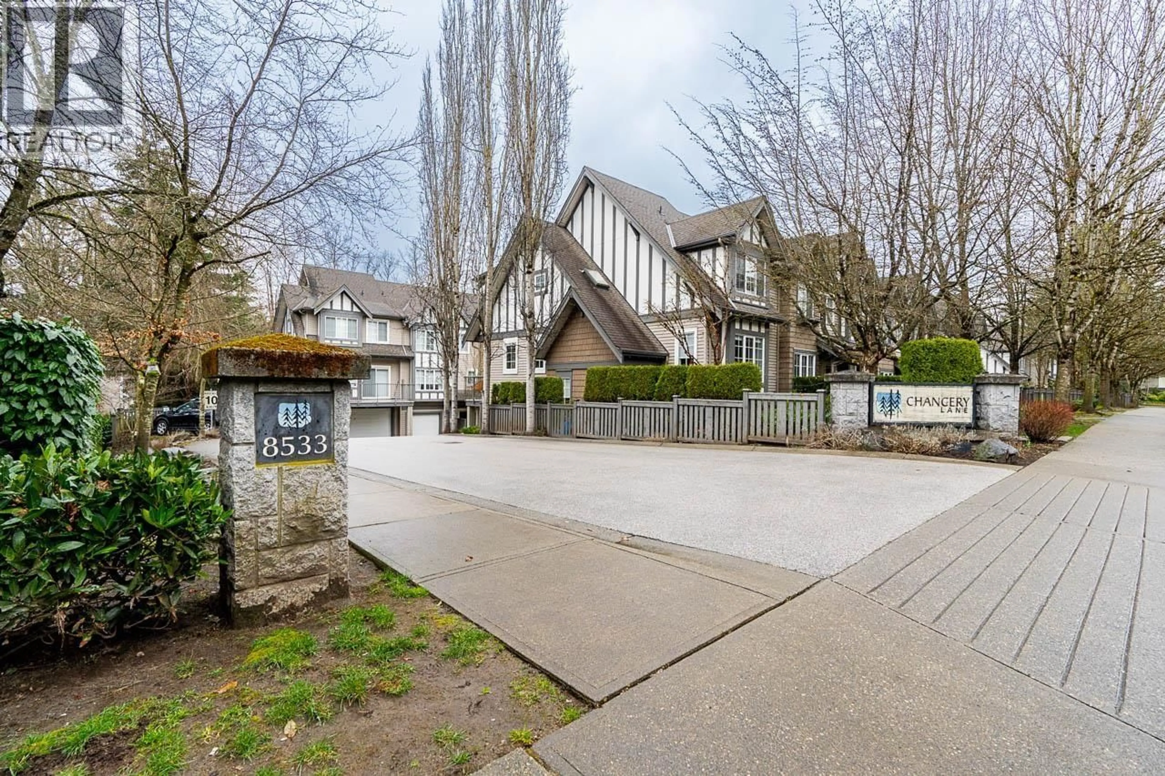 A pic from outside/outdoor area/front of a property/back of a property/a pic from drone, street for 26 - 8533 CUMBERLAND PLACE, Burnaby British Columbia V3N5C1
