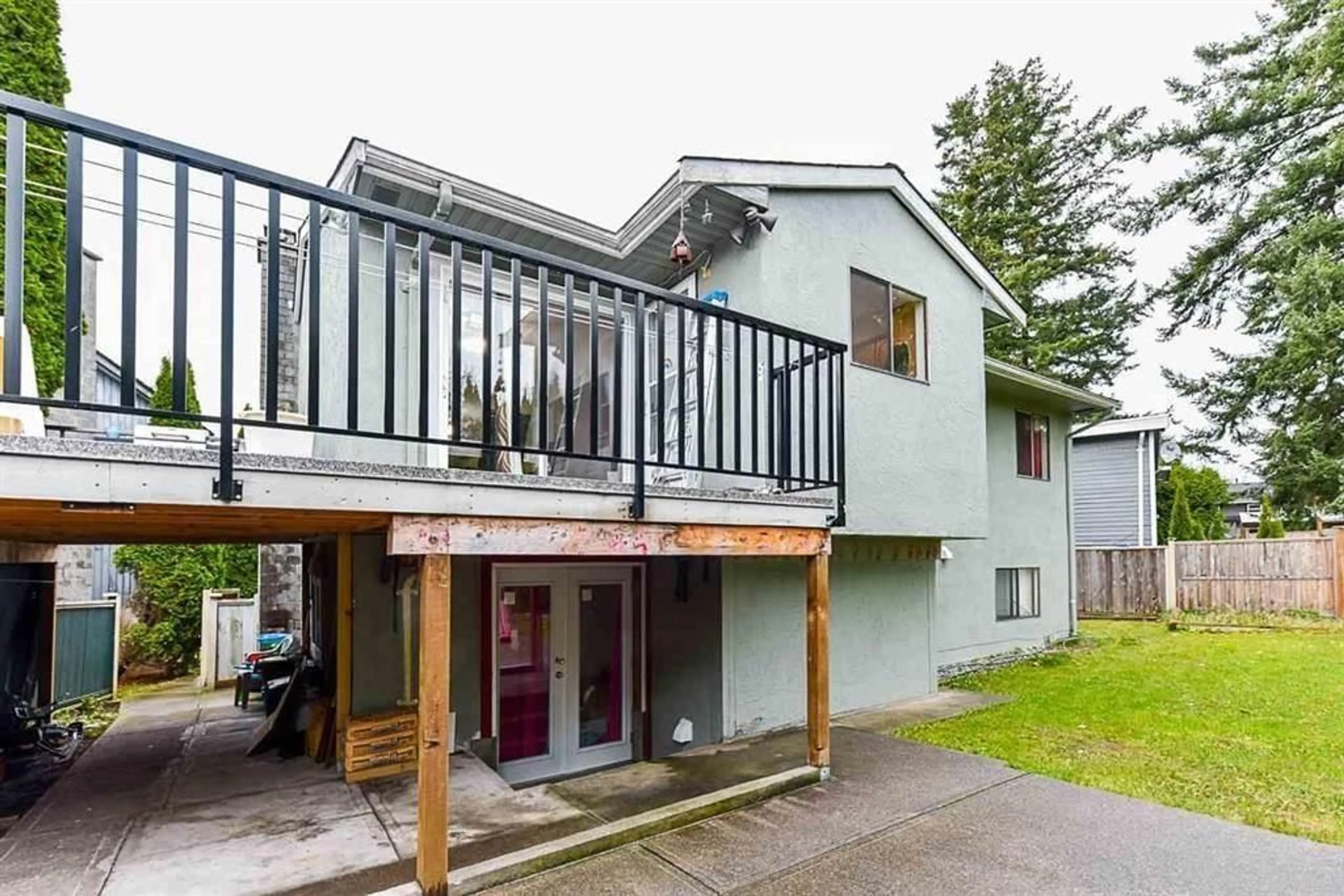 Patio, unknown for 11516 PARKWOOD PLACE, Delta British Columbia V4C7L1