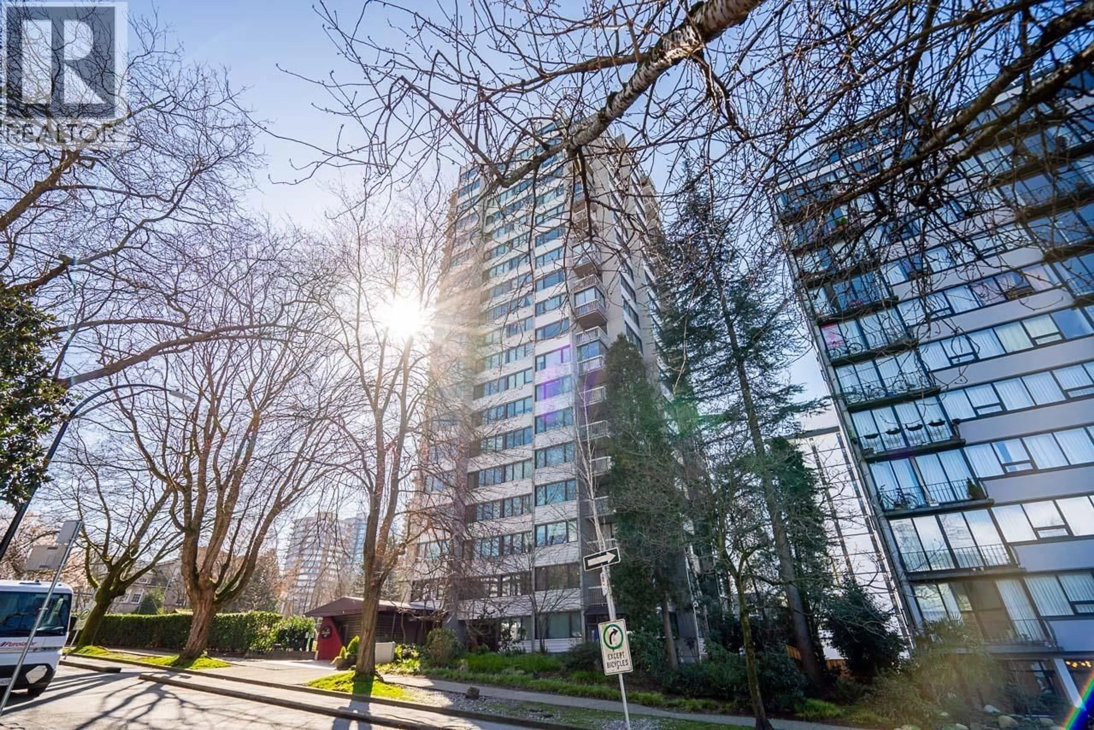A pic from outside/outdoor area/front of a property/back of a property/a pic from drone, building for 204 - 1740 COMOX STREET, Vancouver British Columbia V6G2Z1