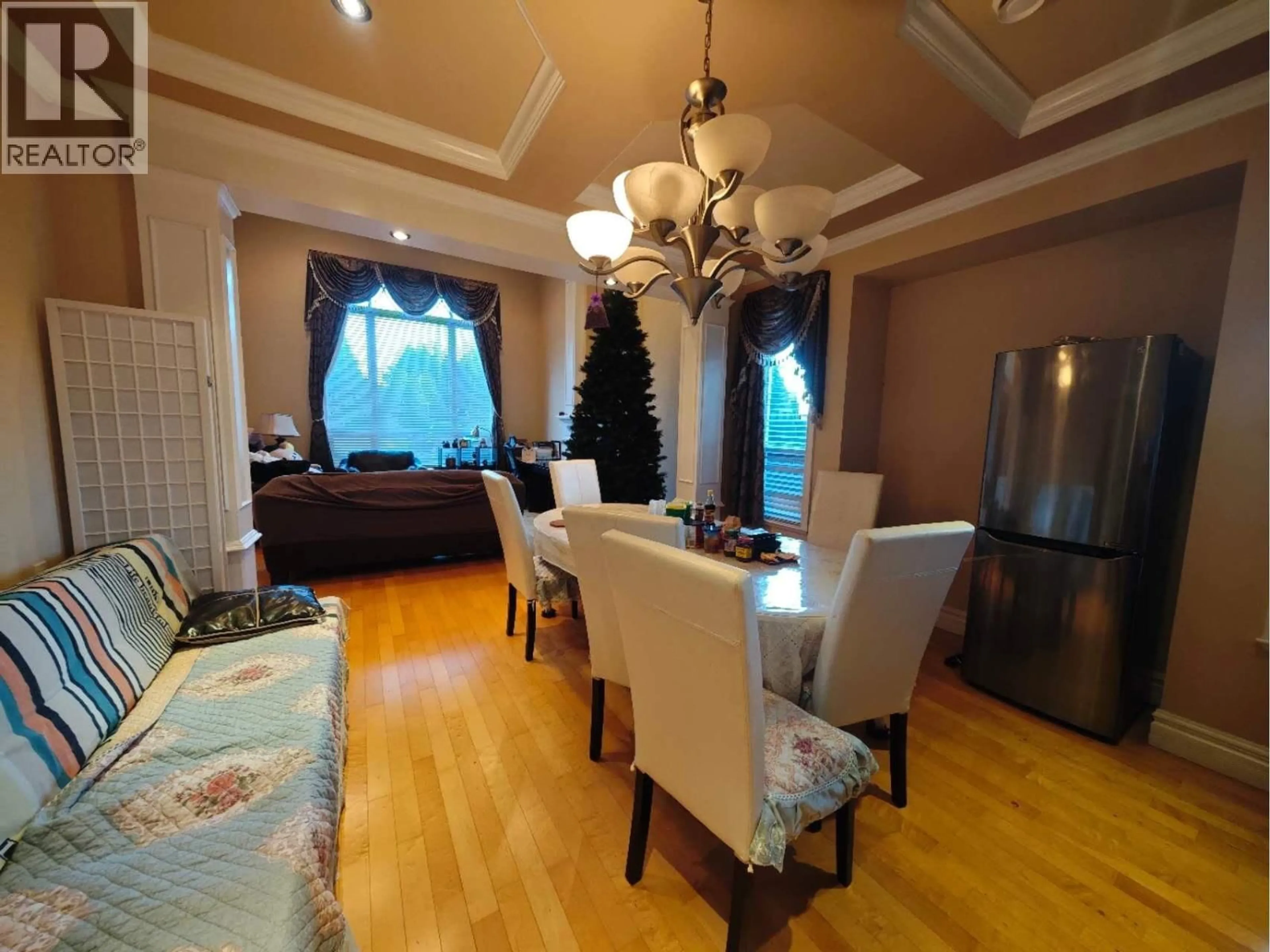 Dining room, wood/laminate floor for 4980 WESTMINSTER HIGHWAY, Richmond British Columbia V7C1B8