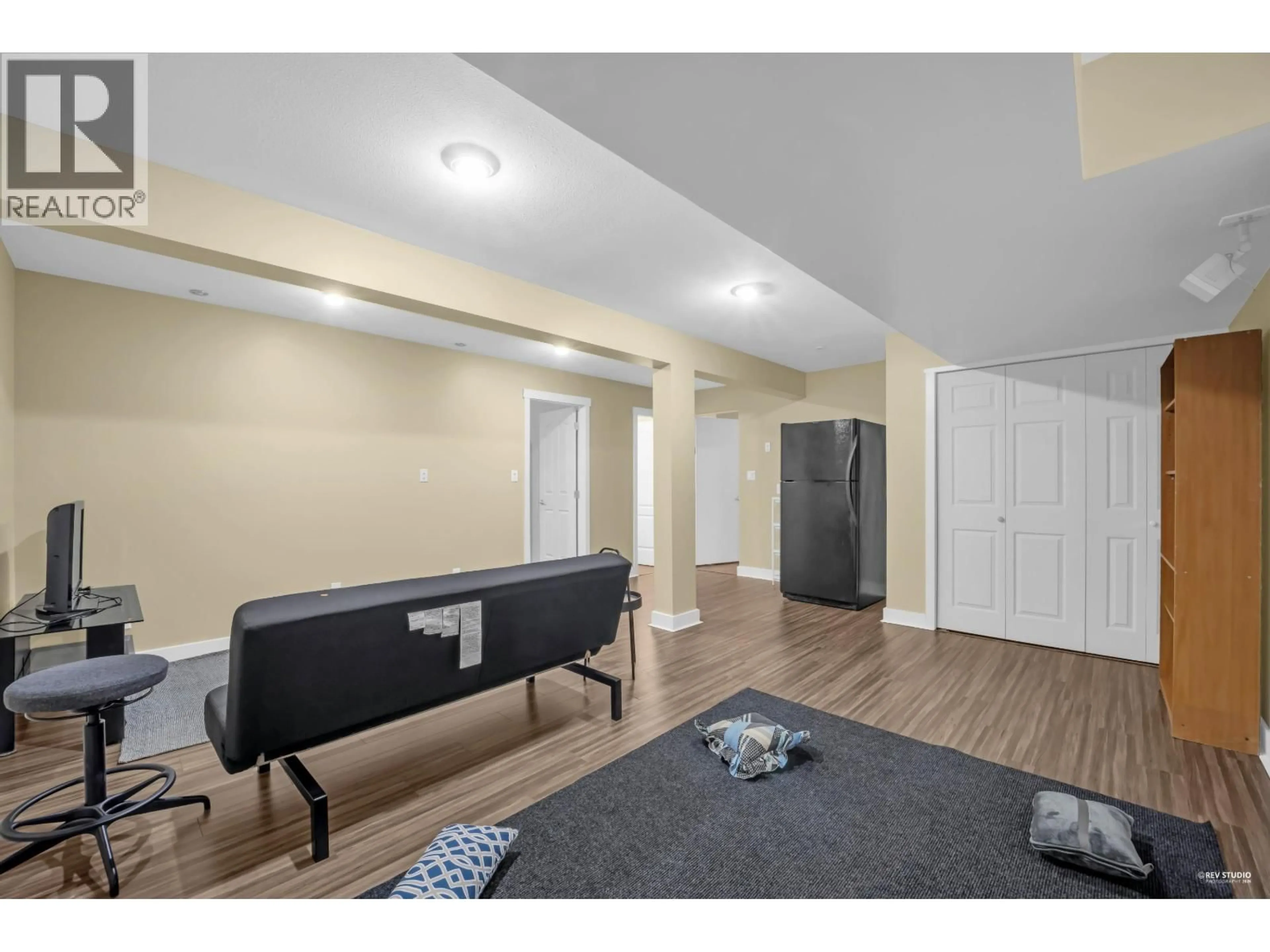 A pic of a room for 10328 243A STREET, Maple Ridge British Columbia V2W2C7