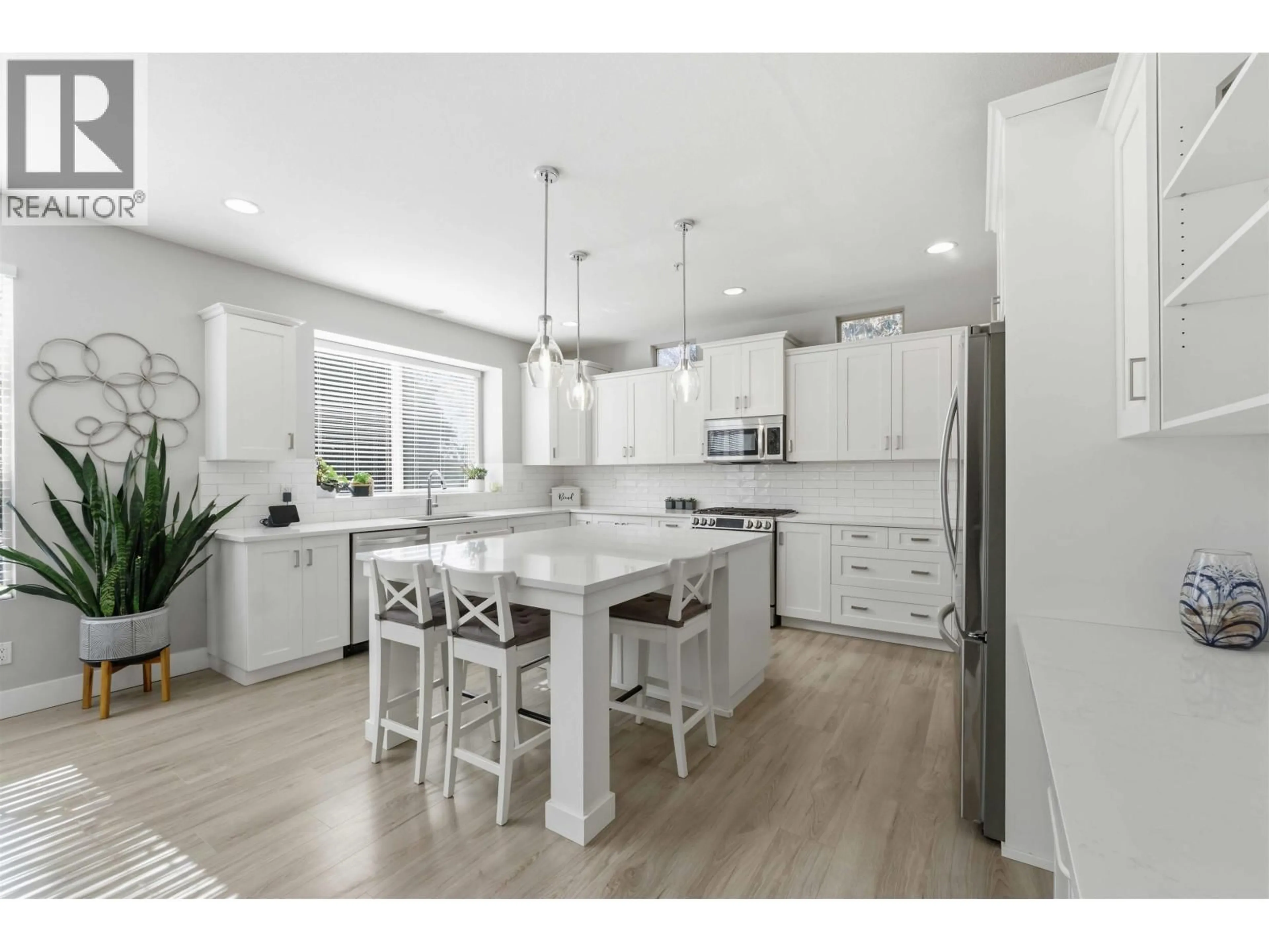 Open concept kitchen, unknown for 10651 KIMOLA WAY, Maple Ridge British Columbia V2W0B5