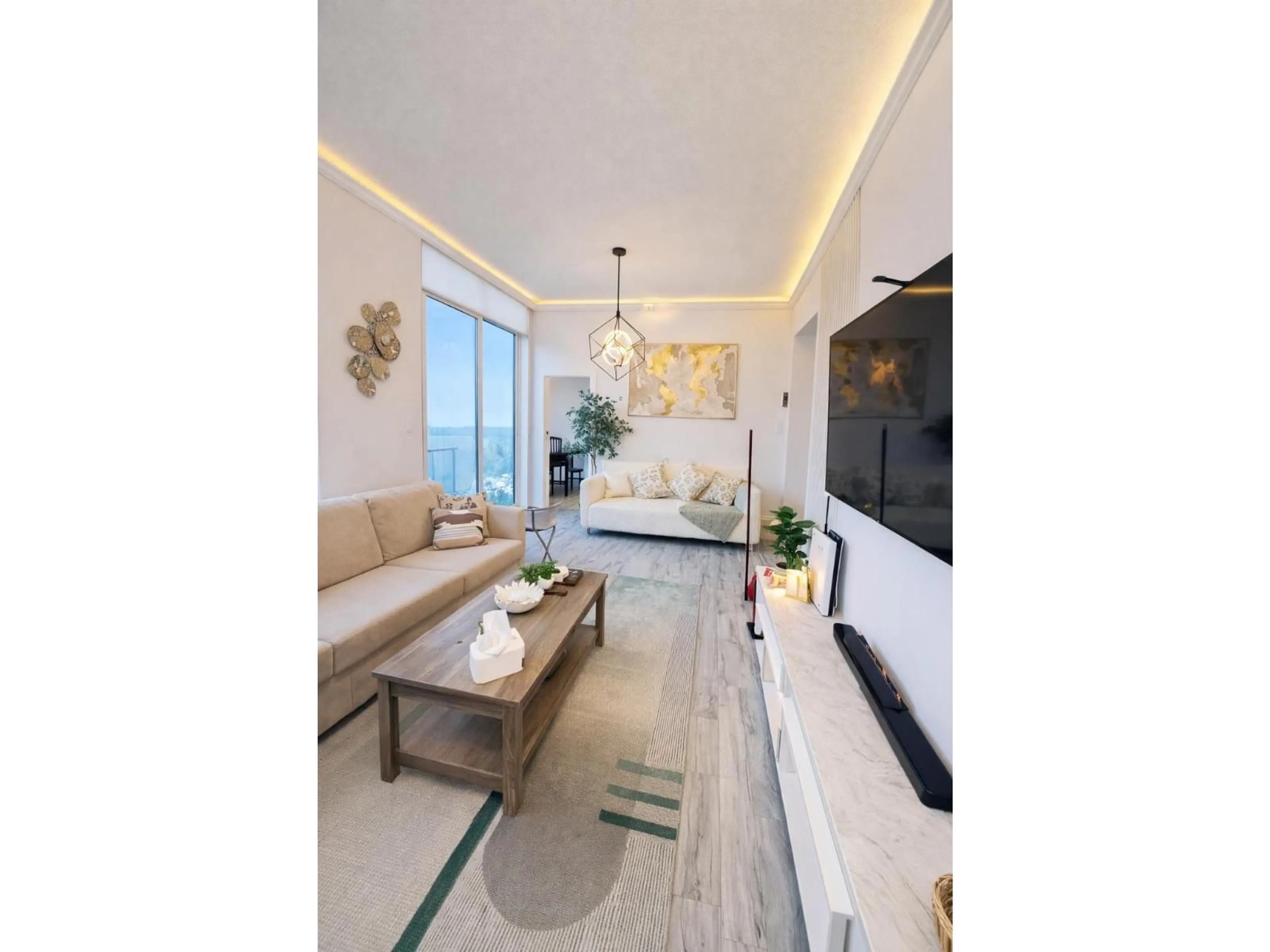 Living room with furniture, unknown for PH4 - 14820 104 AVENUE, Surrey British Columbia V3R0V9