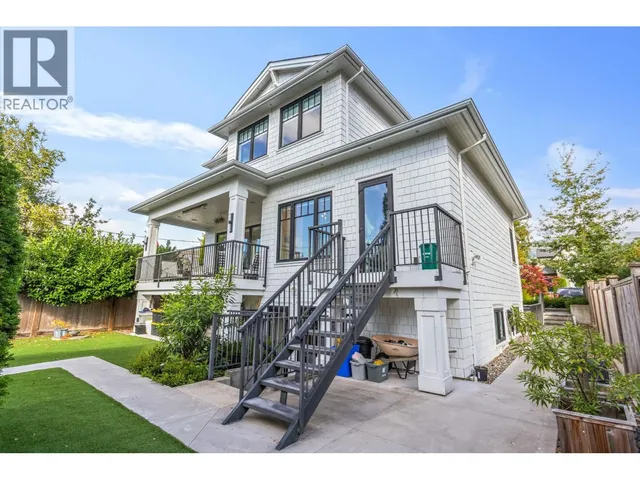 345 20TH STREET, North Vancouver 4