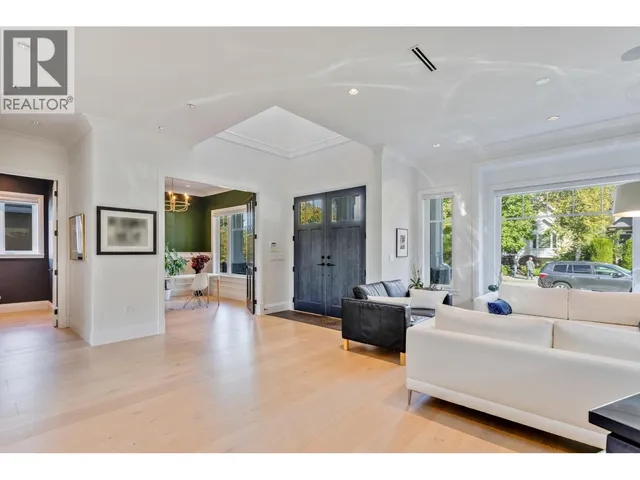 345 20TH STREET, North Vancouver 5