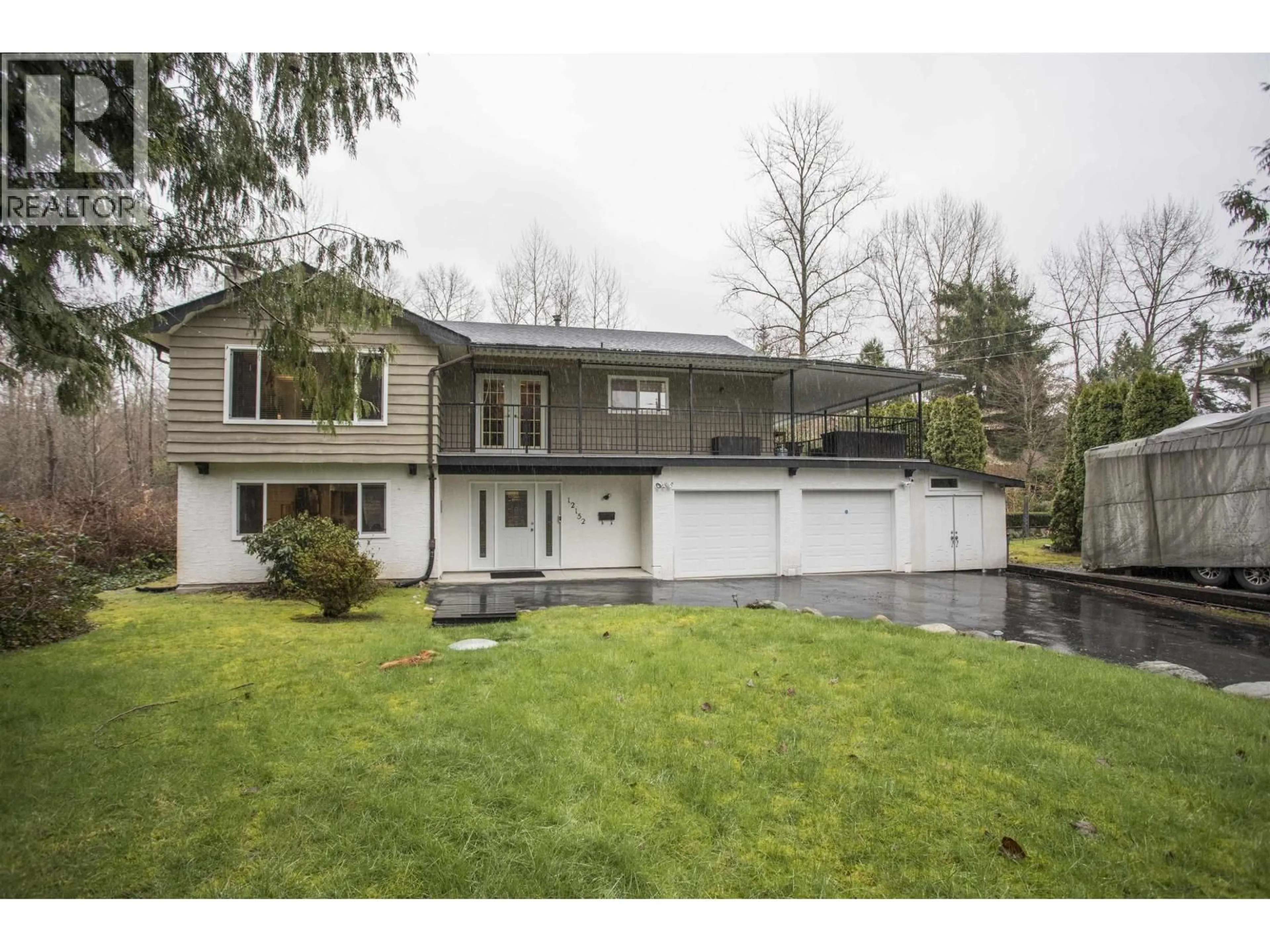 Home with vinyl exterior material, street for 12152 261 STREET, Maple Ridge British Columbia V2W2A6