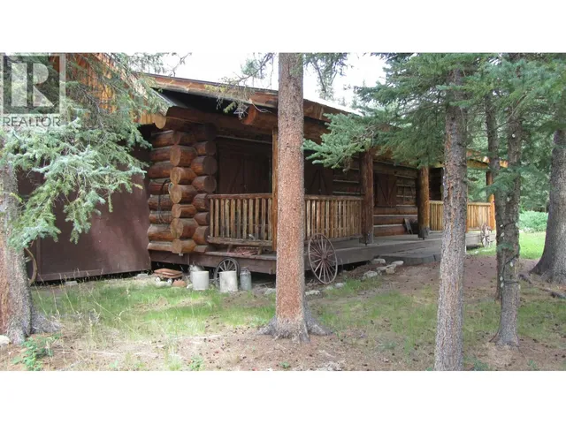 1500 HUTCHISON ROAD, 70 Mile House 5