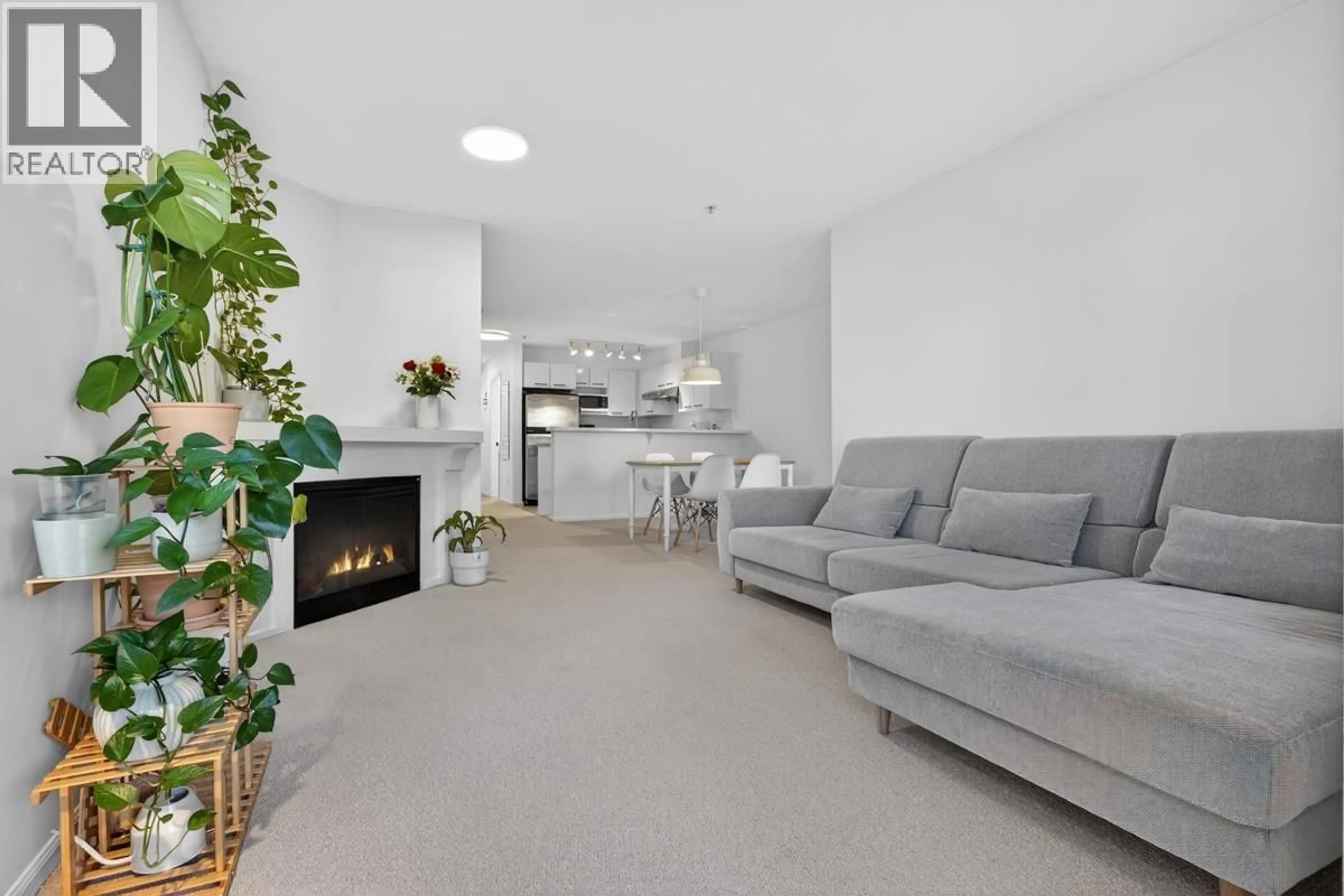 Living room with furniture, unknown for 220 - 9200 FERNDALE ROAD, Richmond British Columbia V6Y4L2