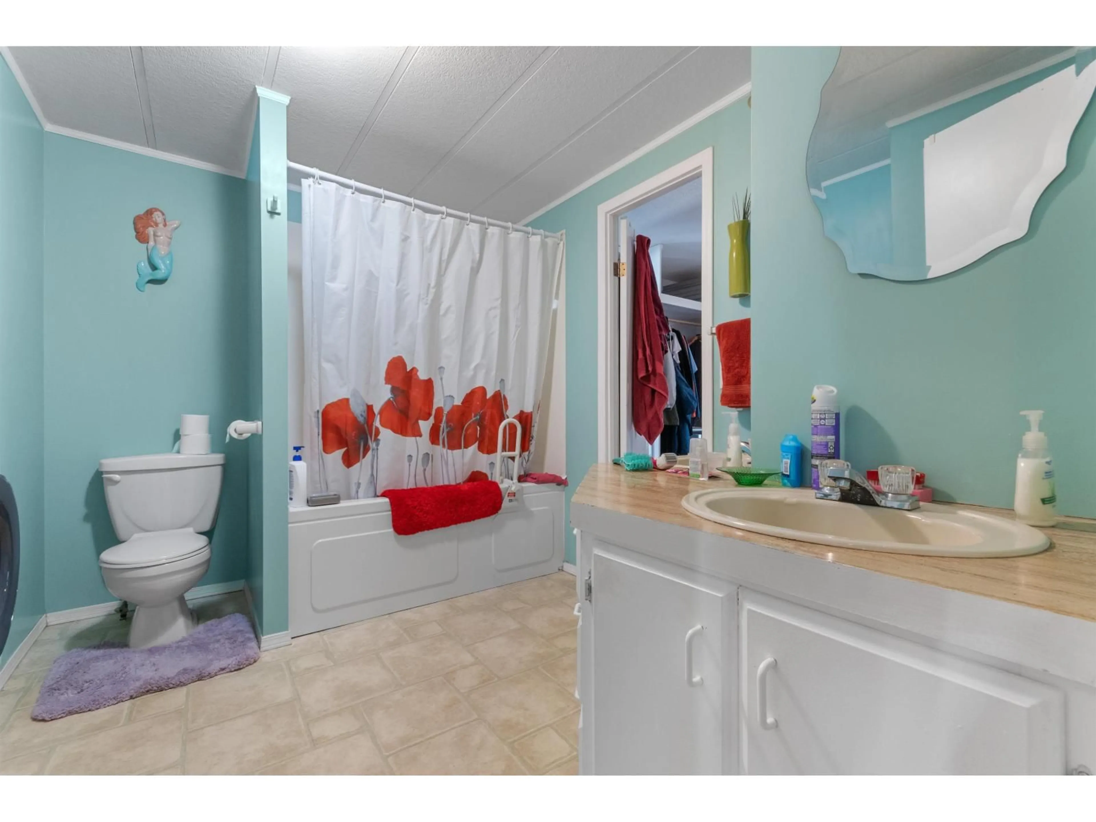 Standard bathroom, ceramic/tile floor for 107 - 65367 KAWKAWA LAKE ROAD, Hope British Columbia V0X1L1