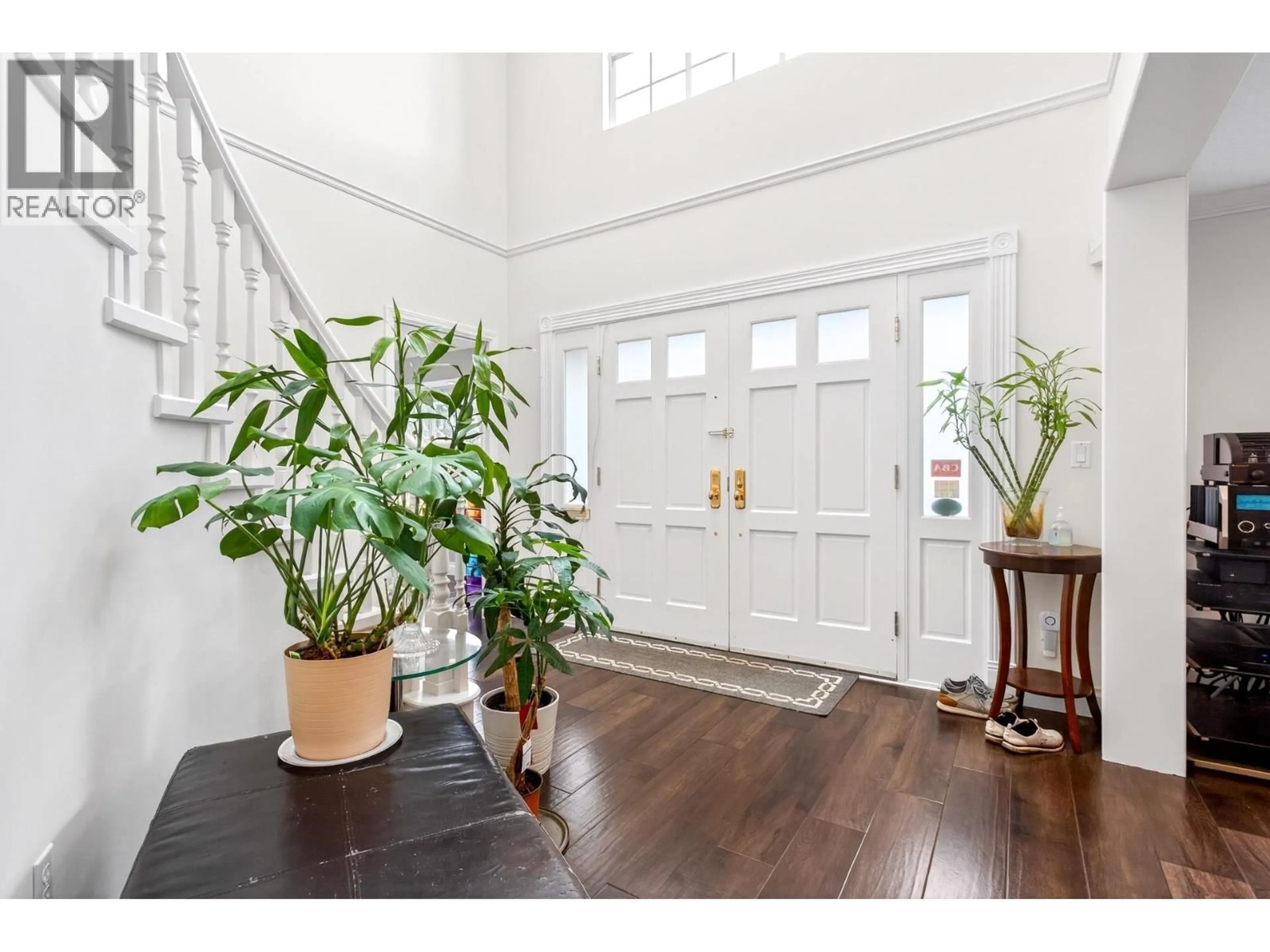 Indoor entryway for 1563 59TH AVENUE, Vancouver British Columbia V6P1Z1